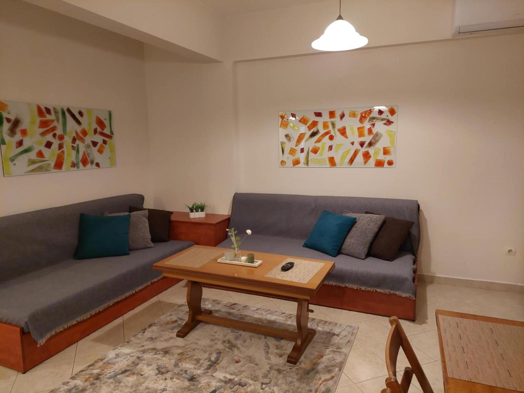 Three-Bedroom Apartment photo 2