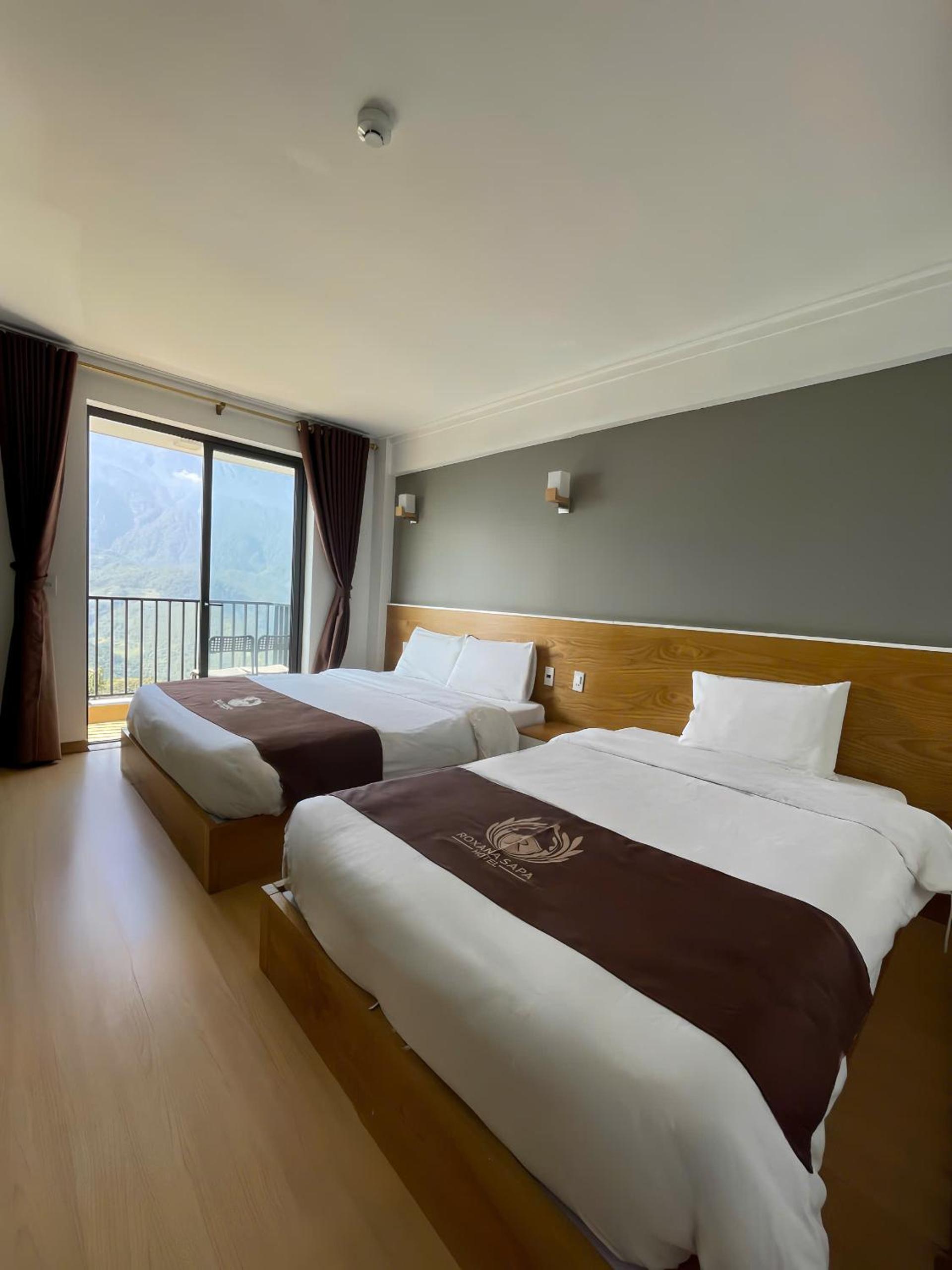Deluxe Family Room