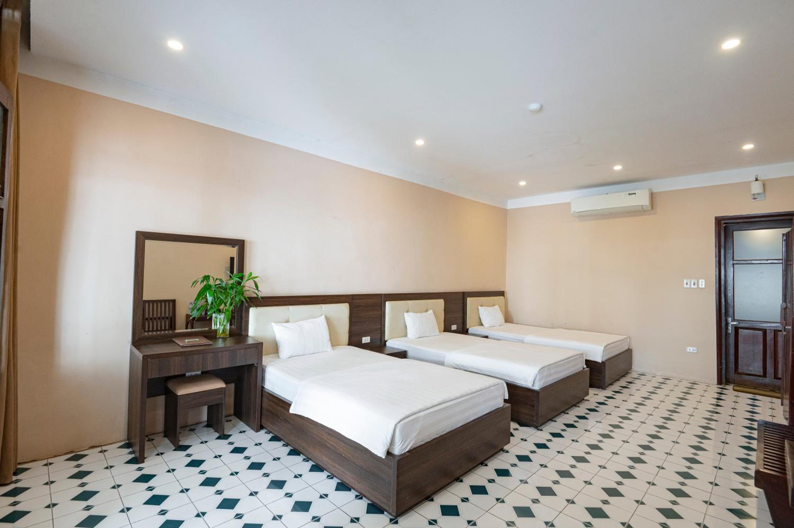 Triple Room