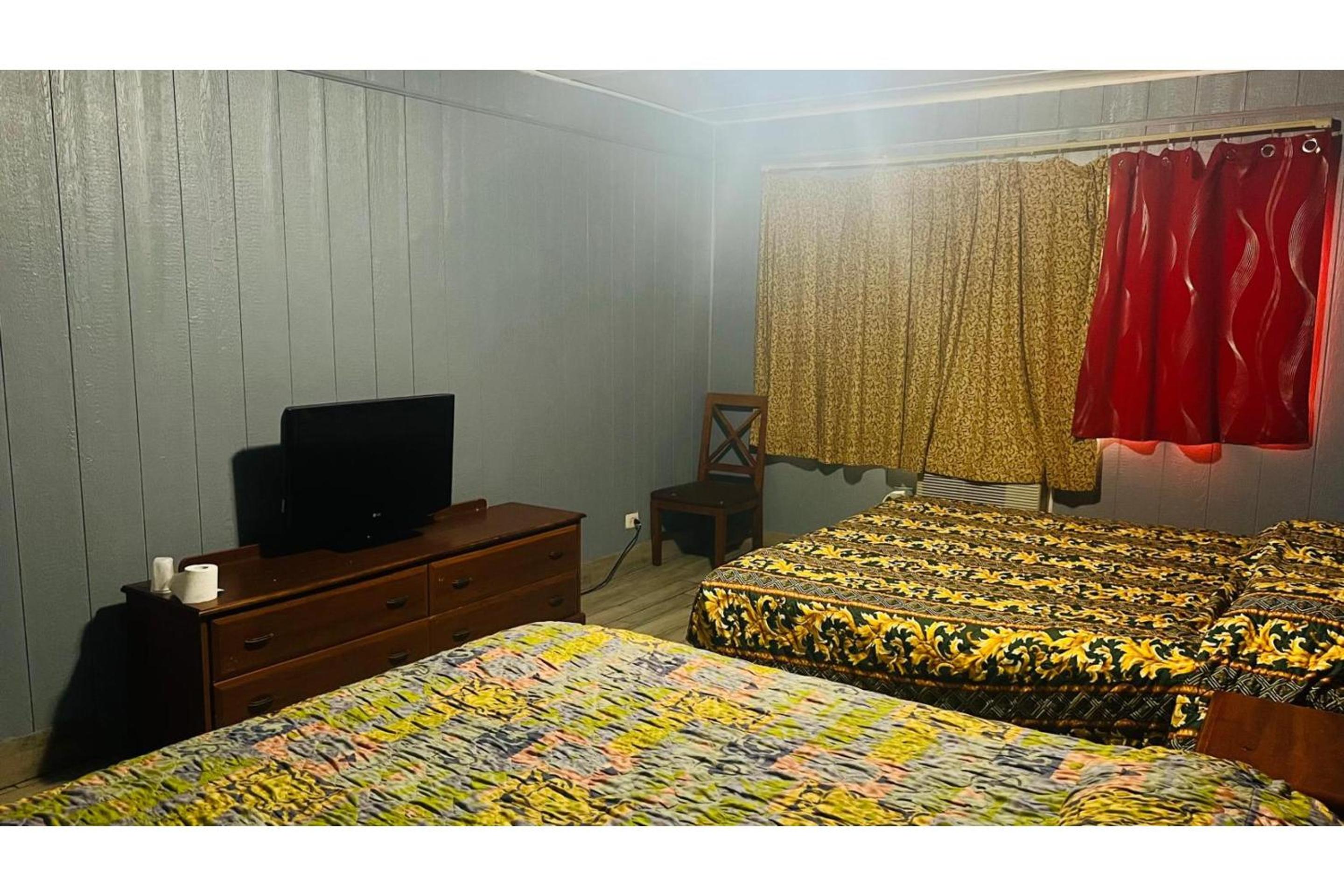 2 Full Bed Smoking - Photo 3