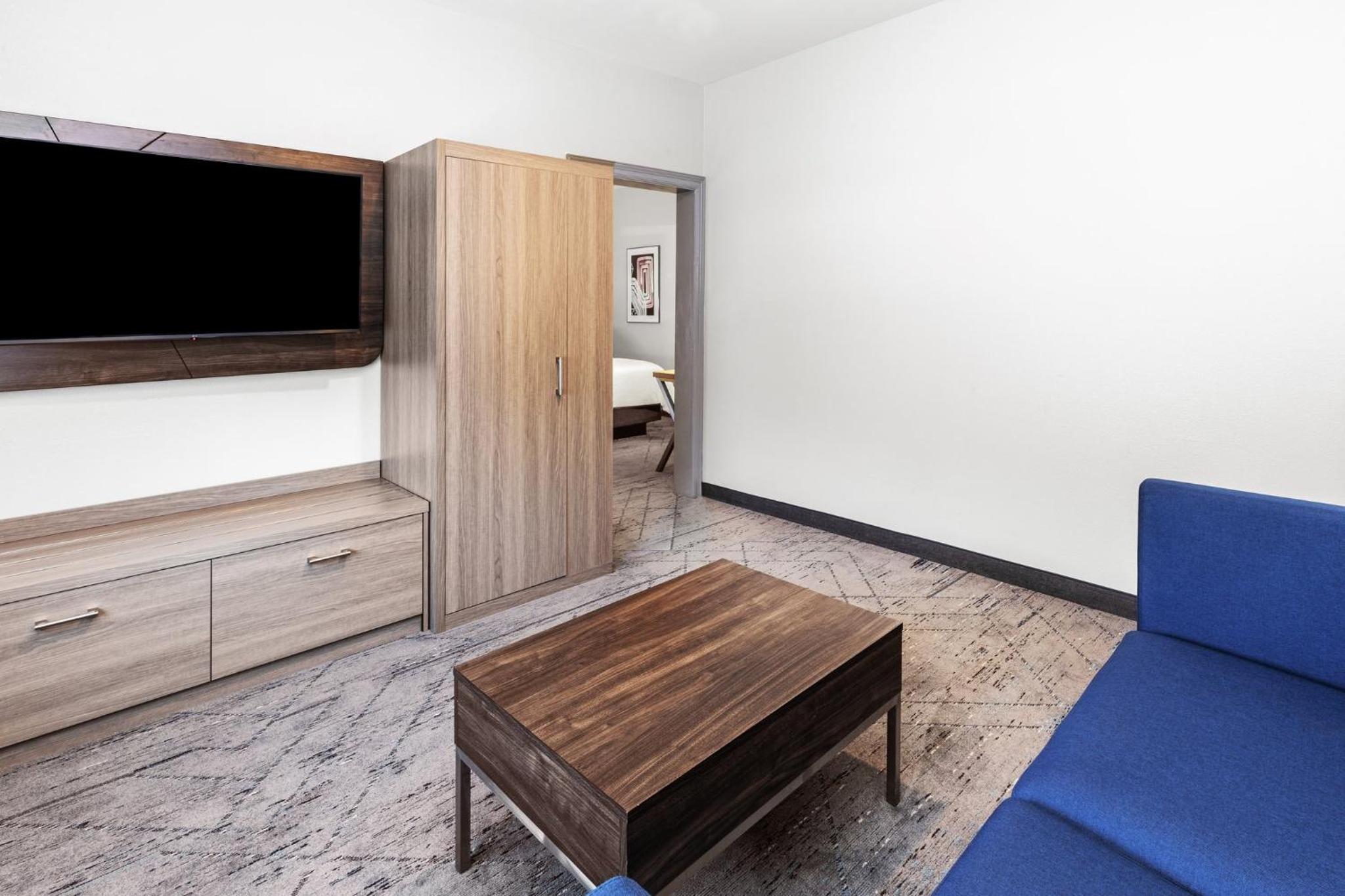 Executive Twin Room - Photo 7