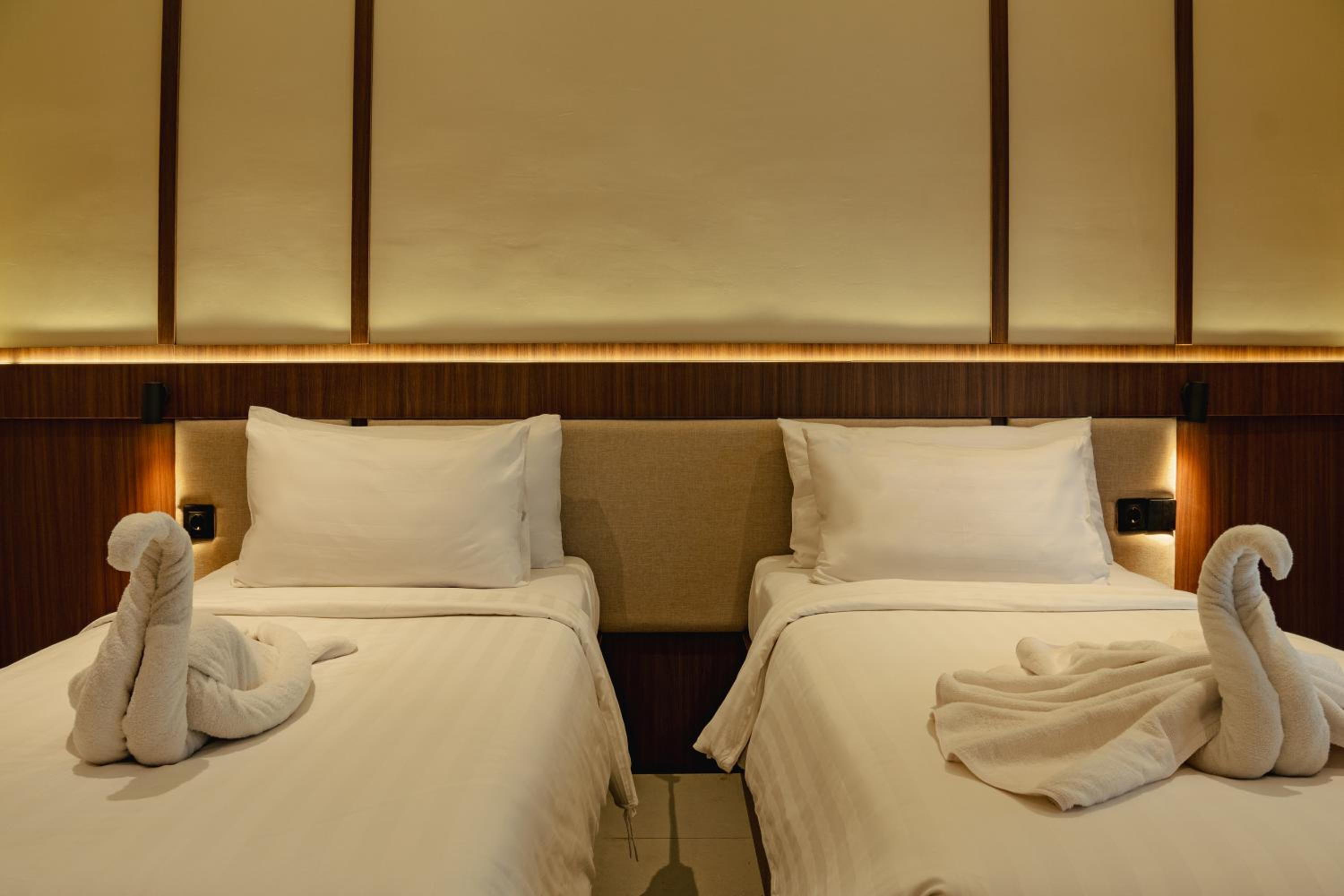 Double or Twin Room - Photo 3