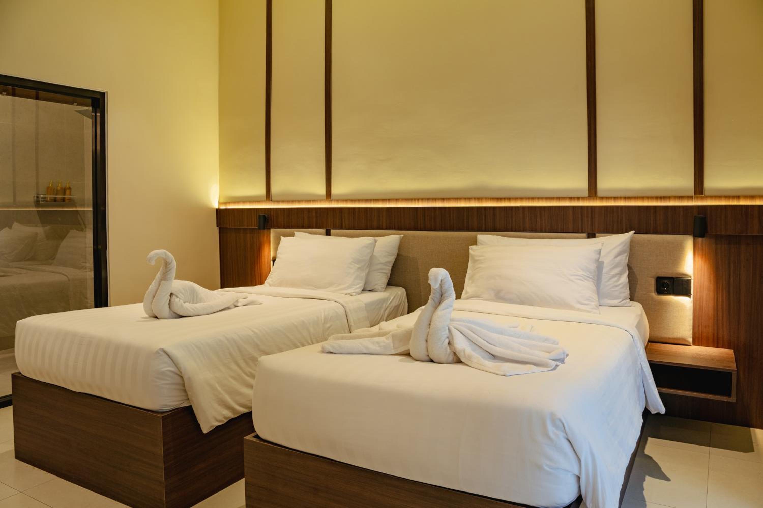 Double or Twin Room - Photo 2
