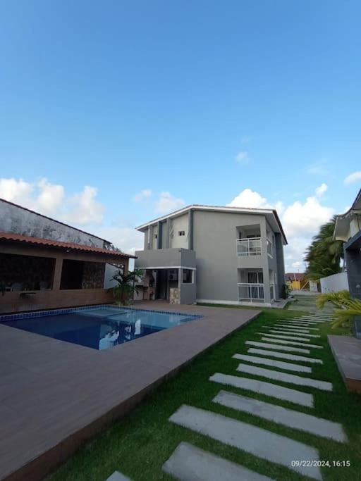 Two-Bedroom Apartment with Balcony and Sea View photo 3