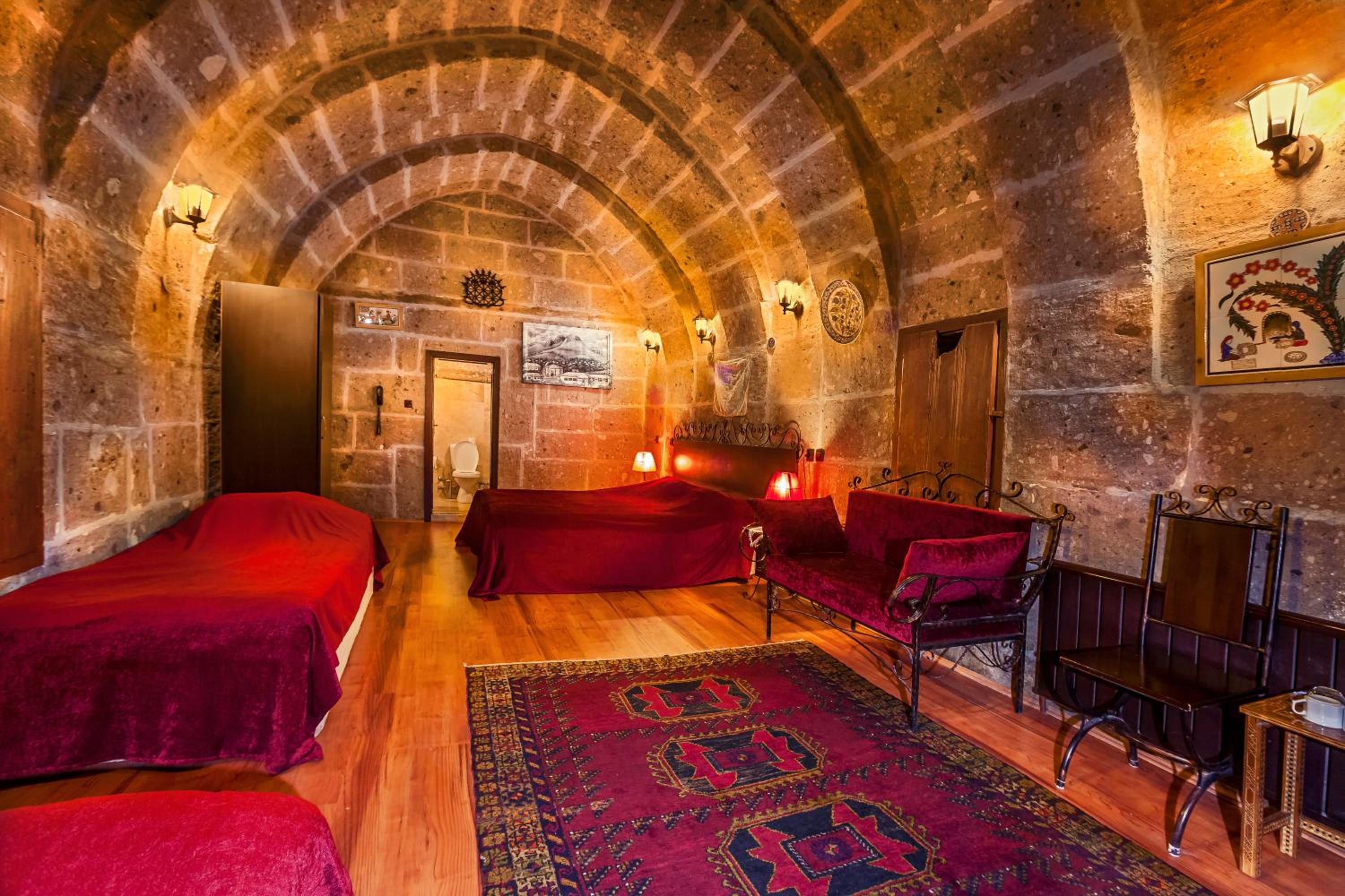 Triple Cave Room - Photo 58