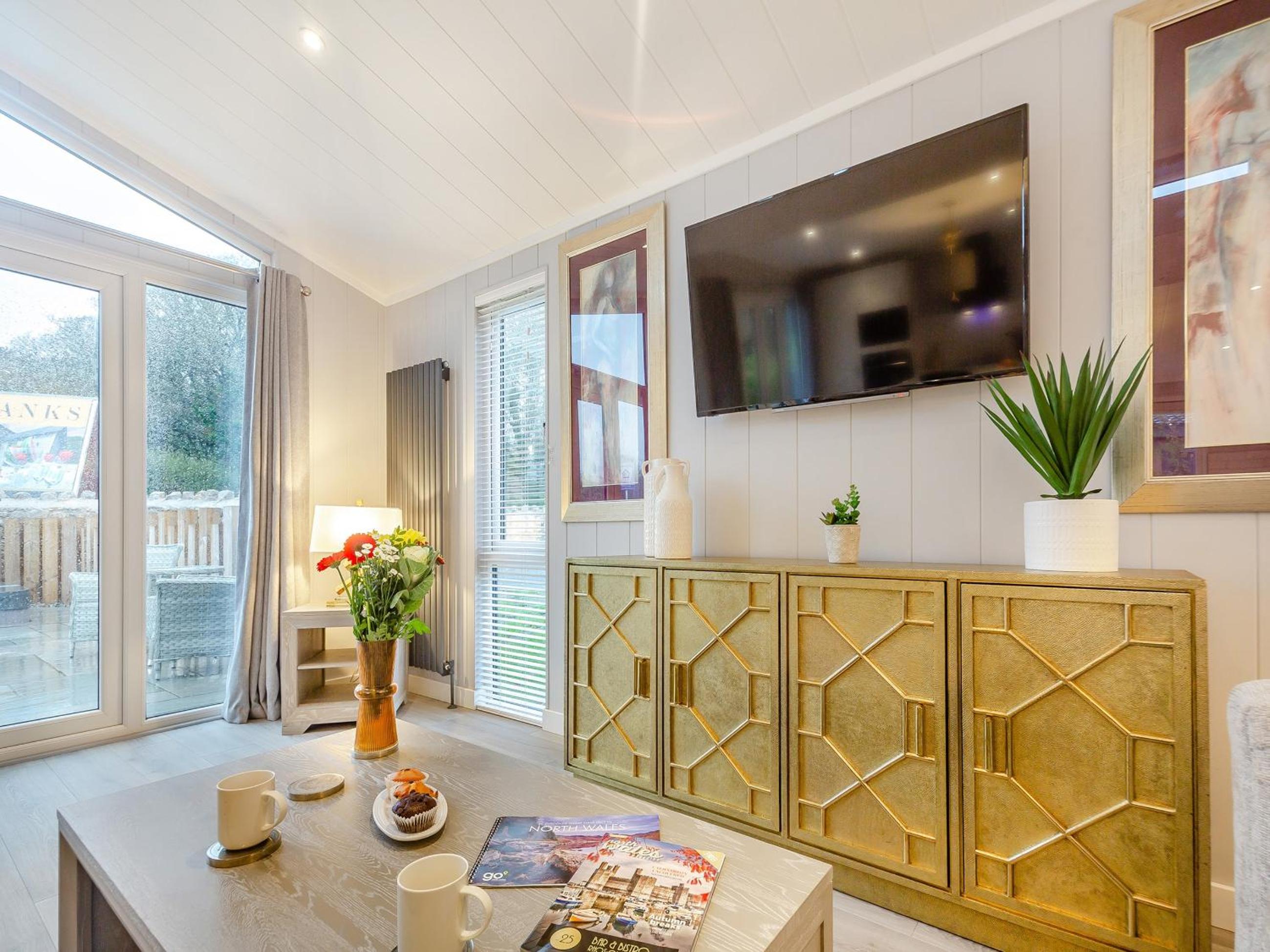 Two-Bedroom Holiday Home photo 2