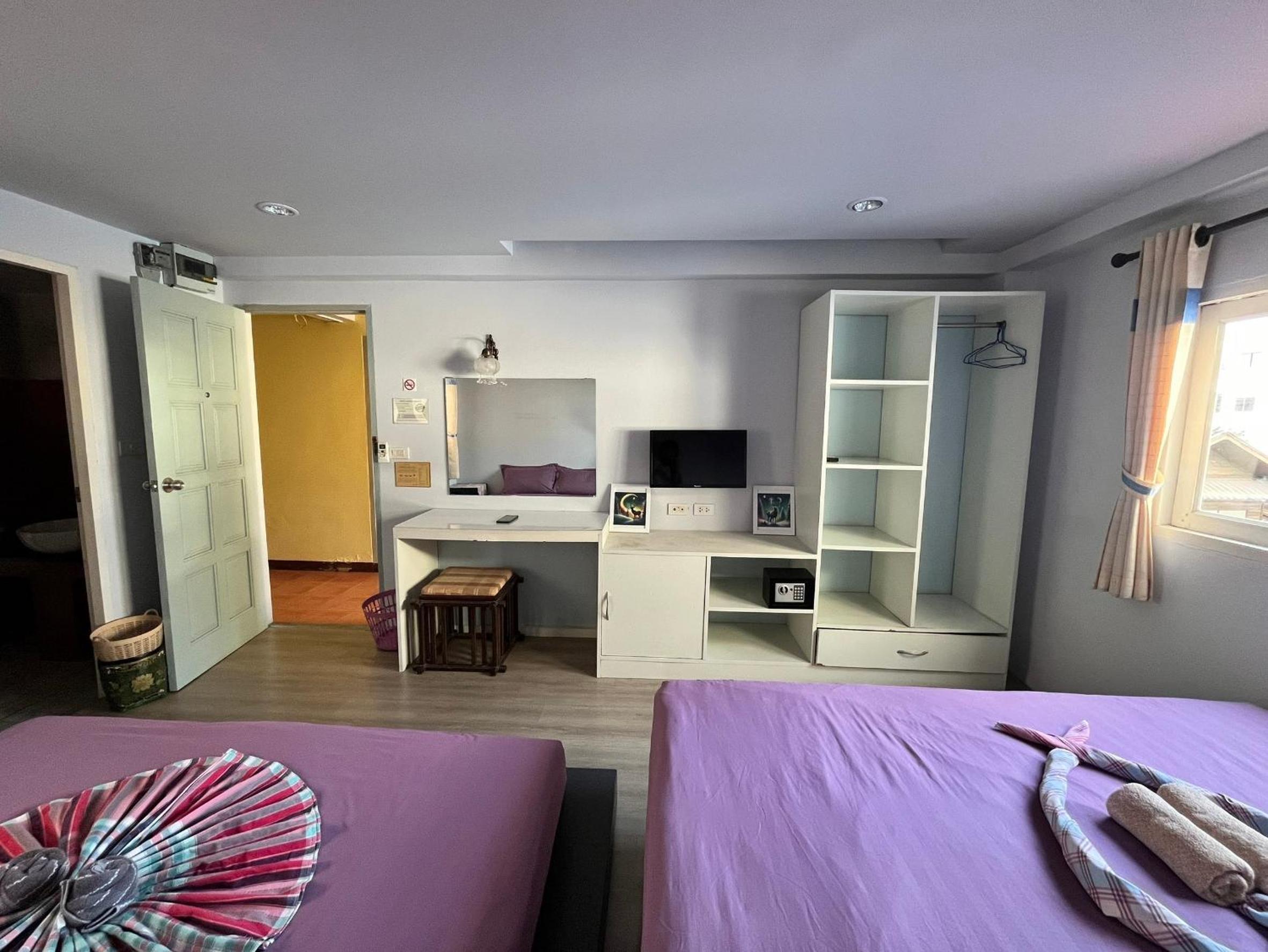 Quadruple Room with Bathroom