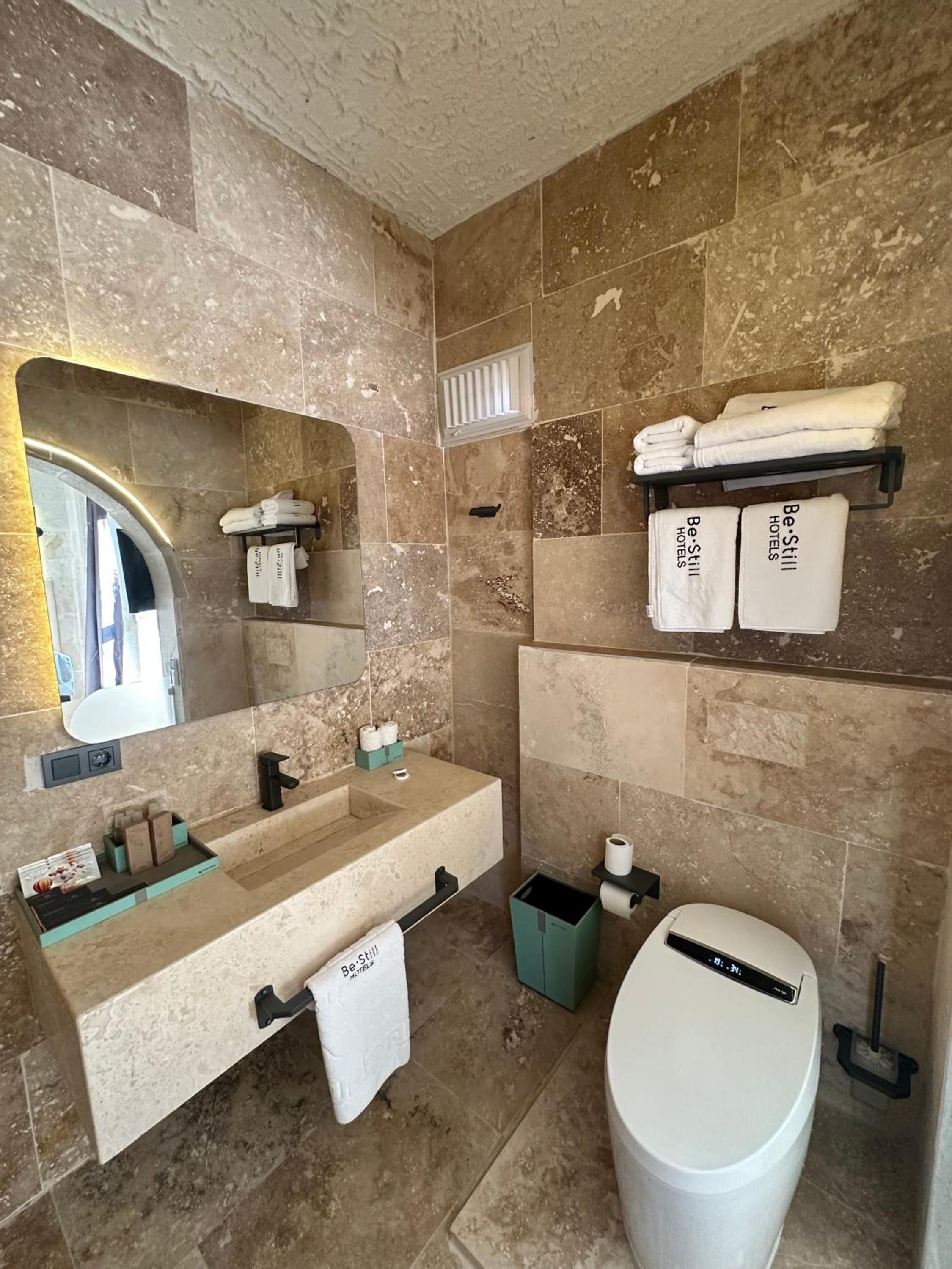 Budget Double Room - Photo 6
