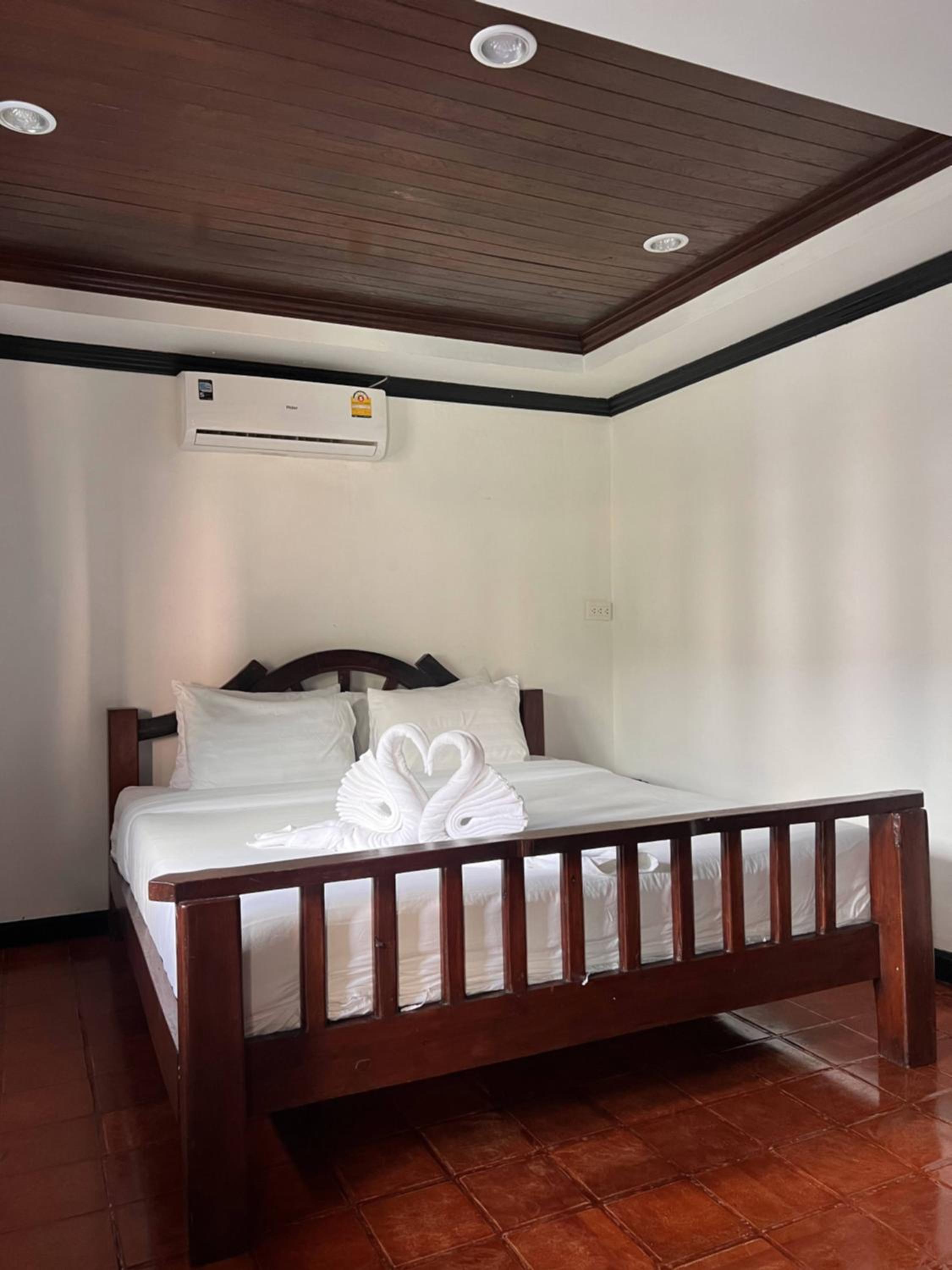 Duplex Suite - Photo 11