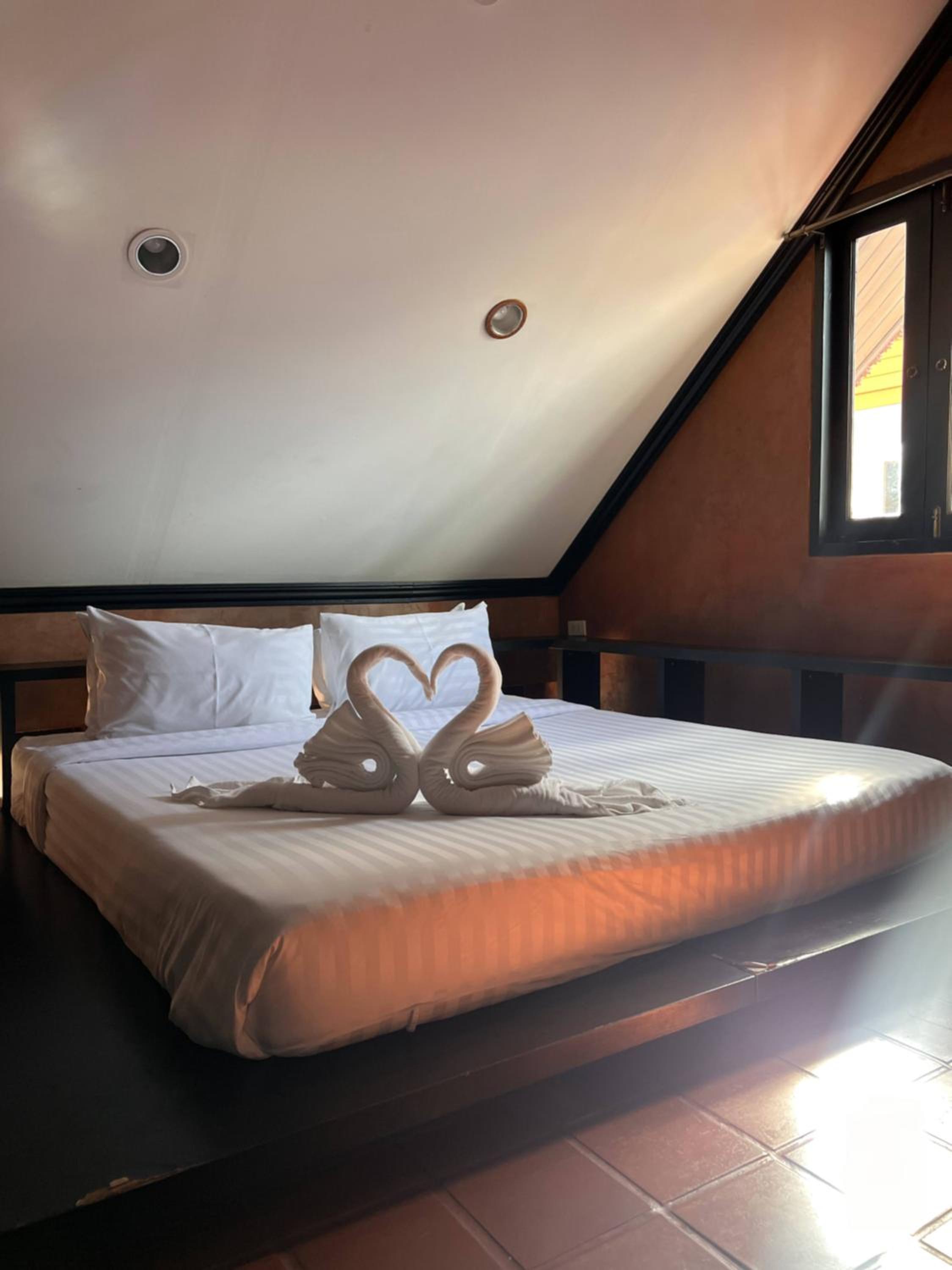 Duplex Suite - Photo 8