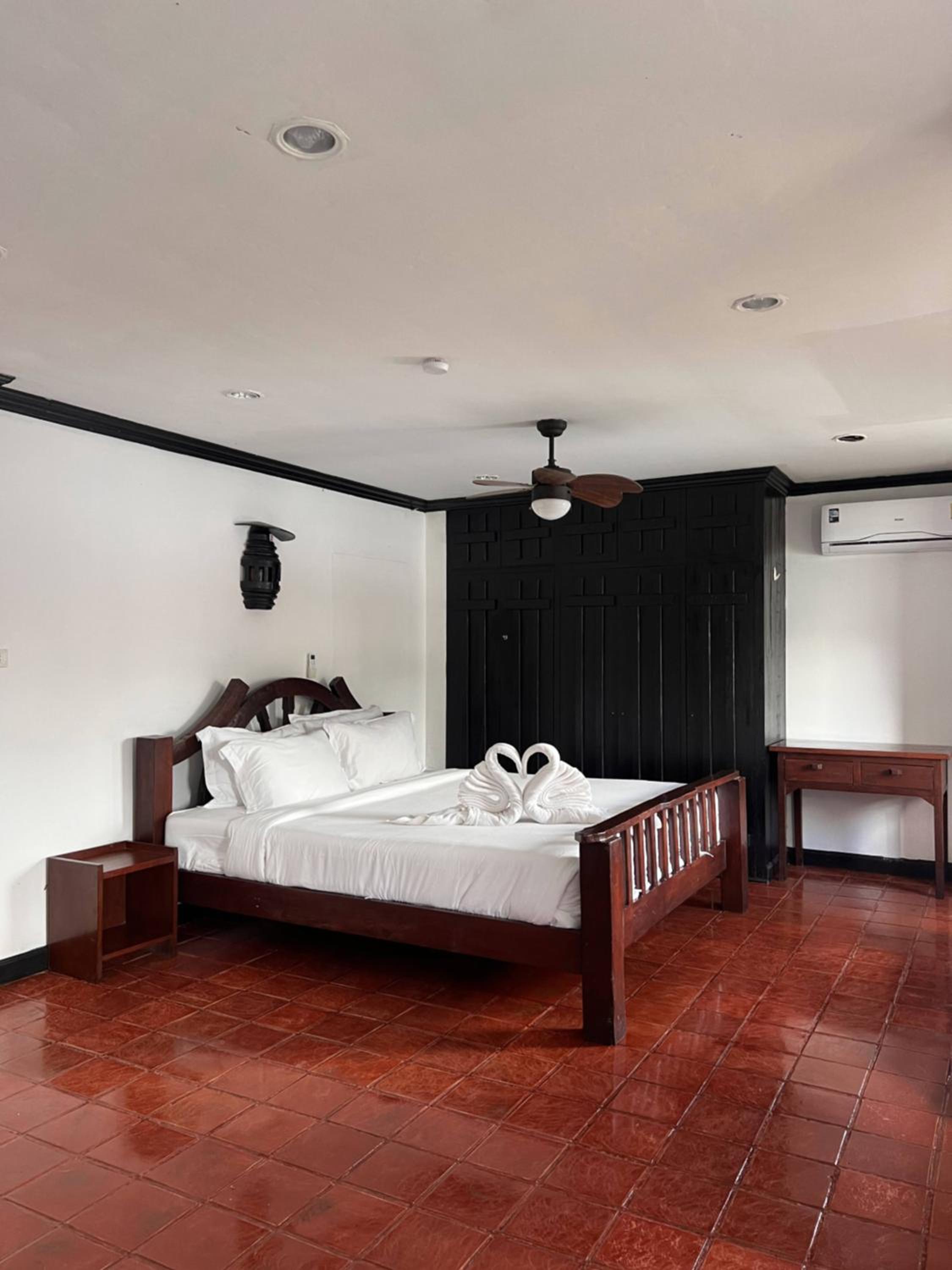 Duplex Suite - Photo 10