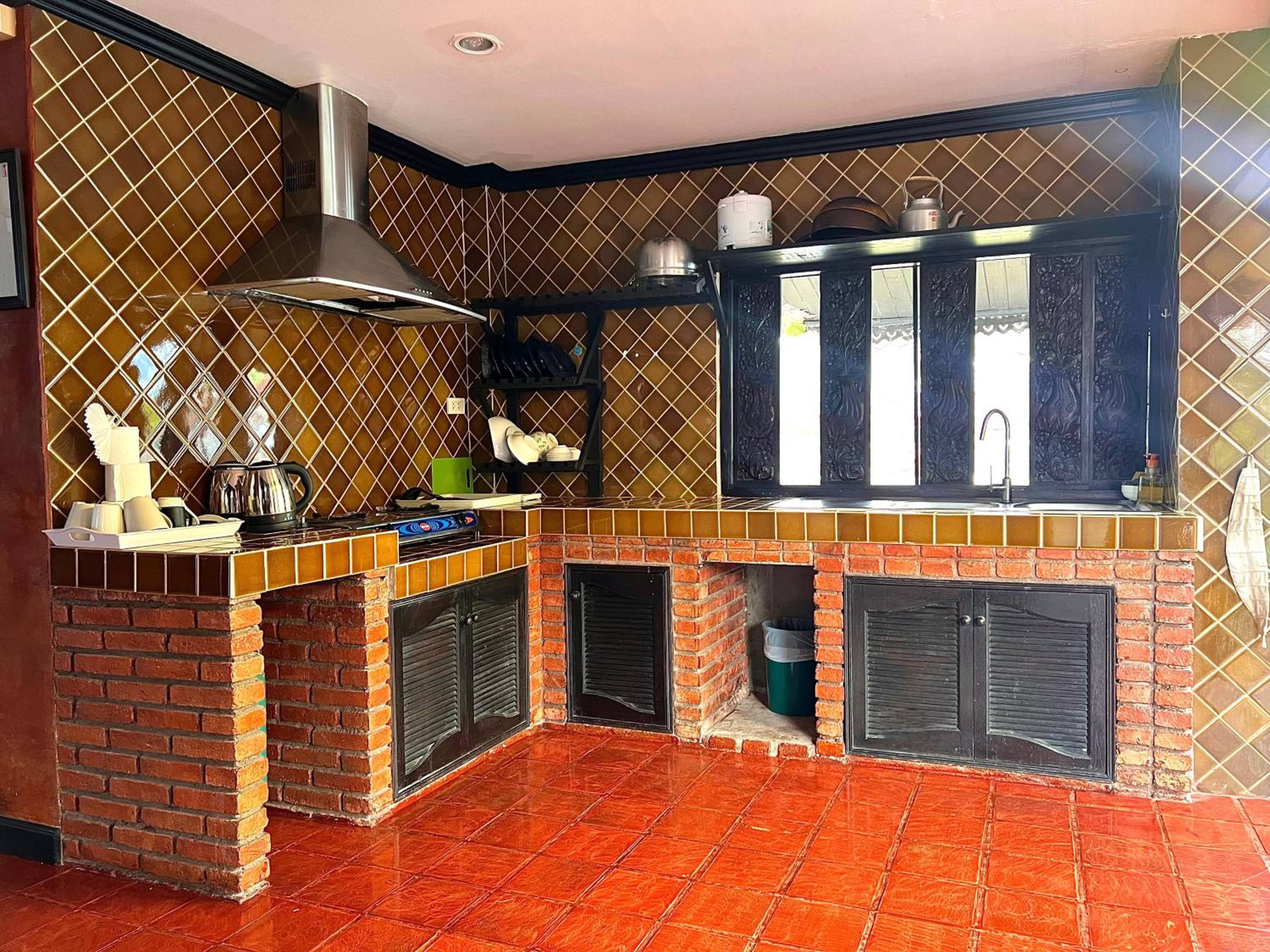 Duplex Suite - Photo 4