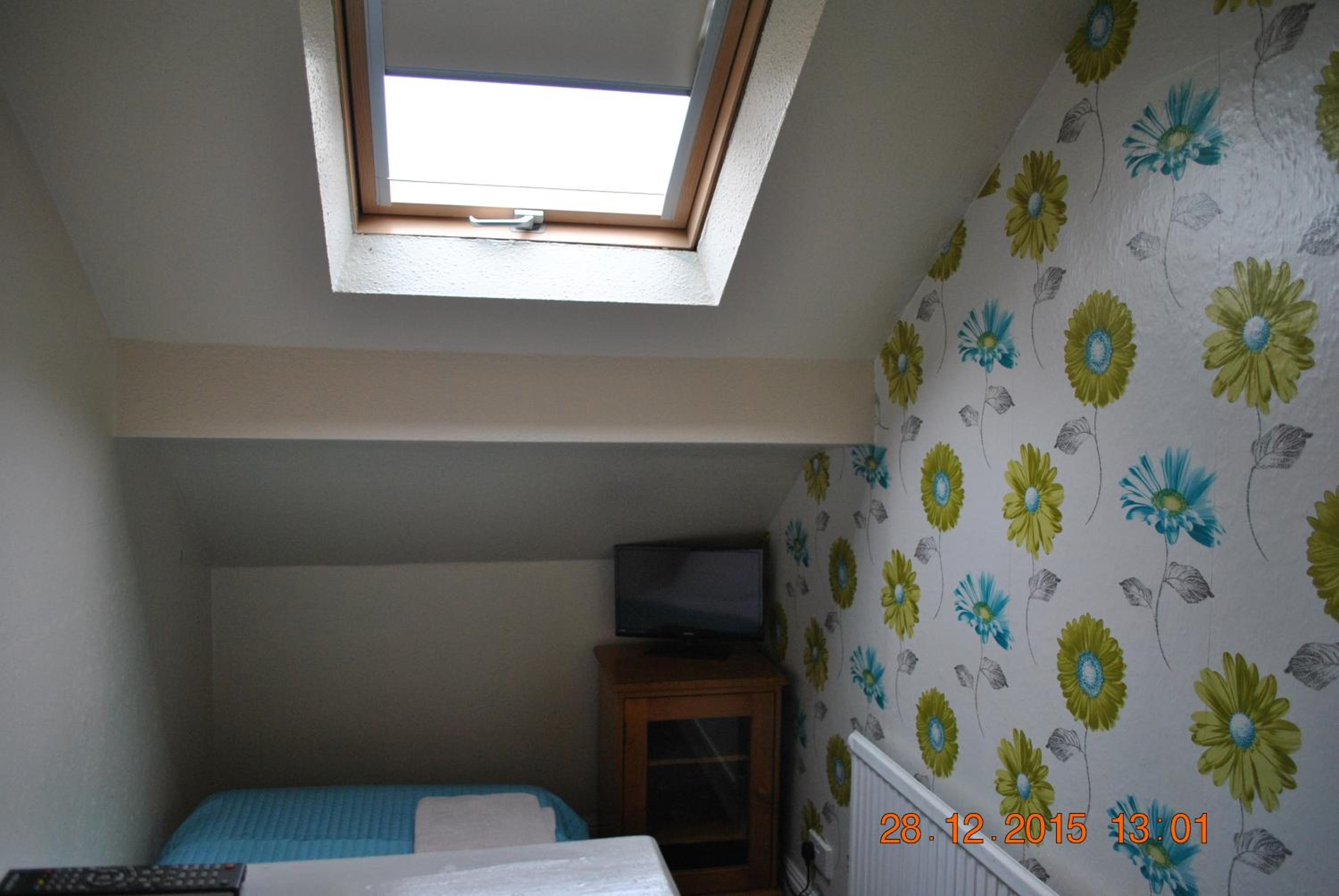 Budget Single Room photo 2