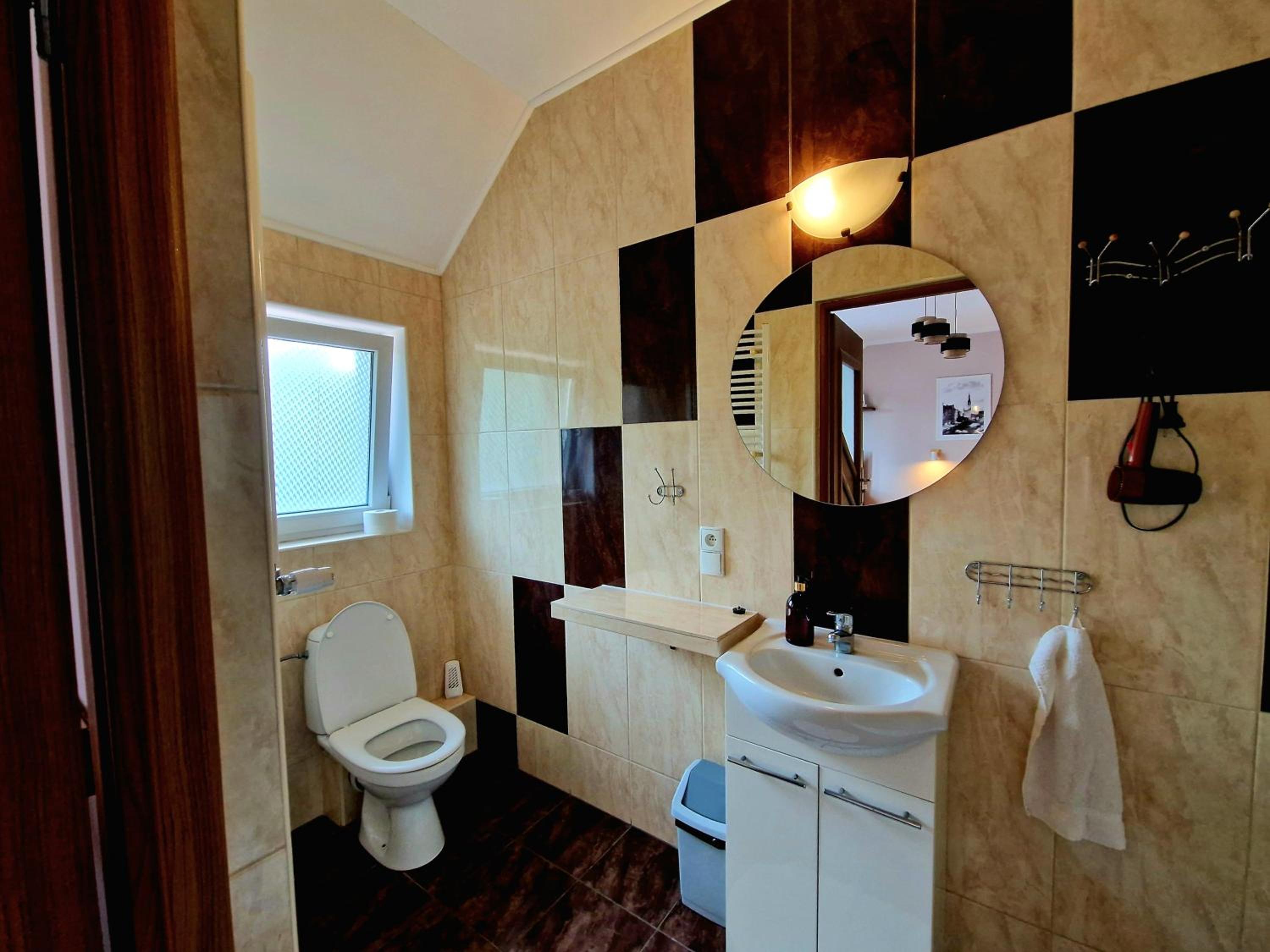 Double or Twin Room - Photo 15