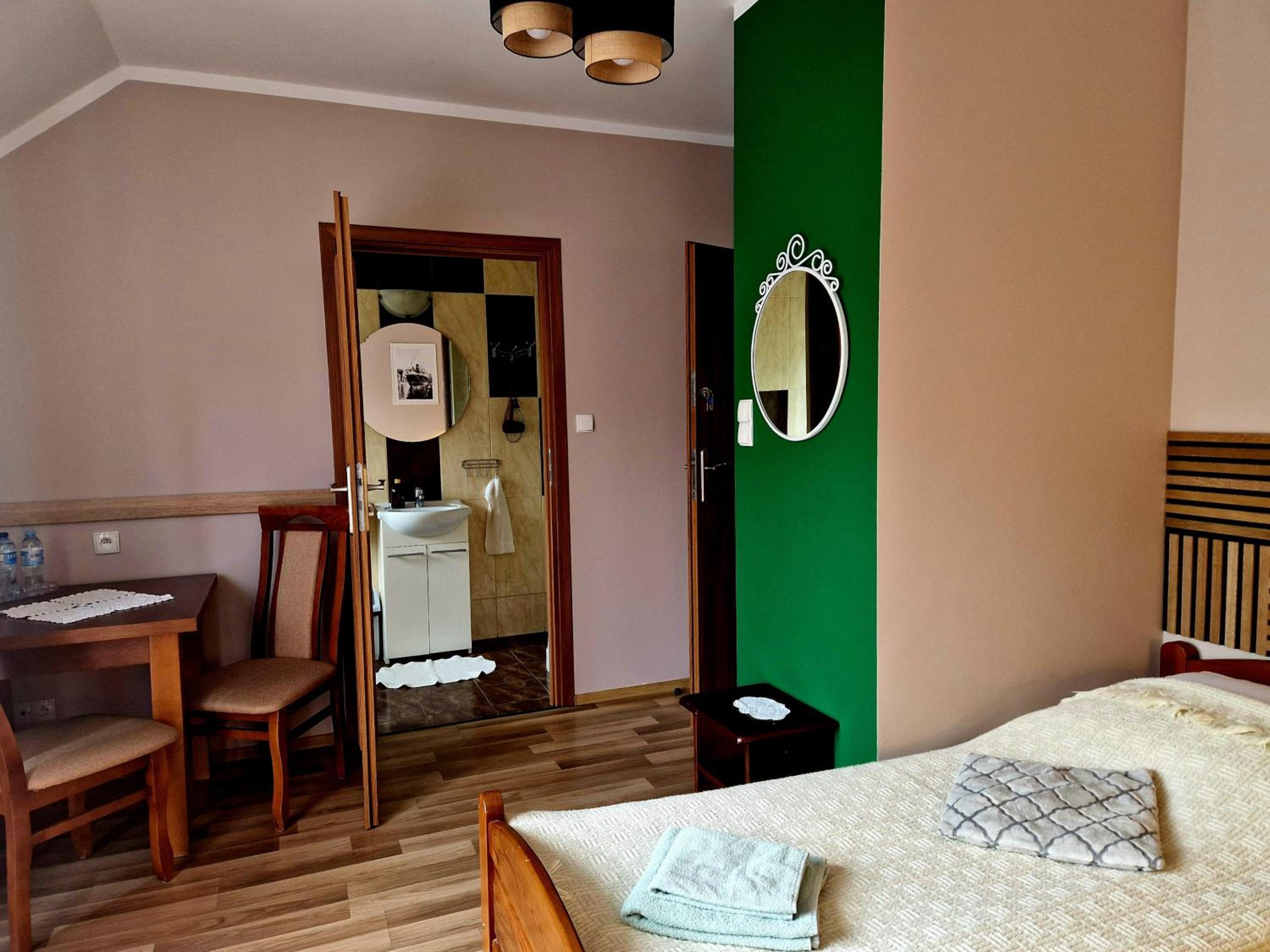 Double or Twin Room - Photo 16