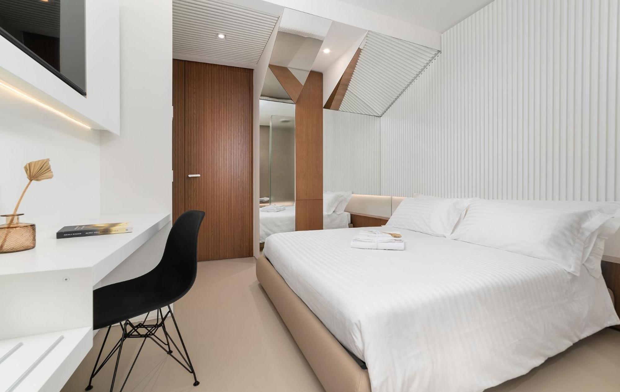 Double Room with Balcony photo 2