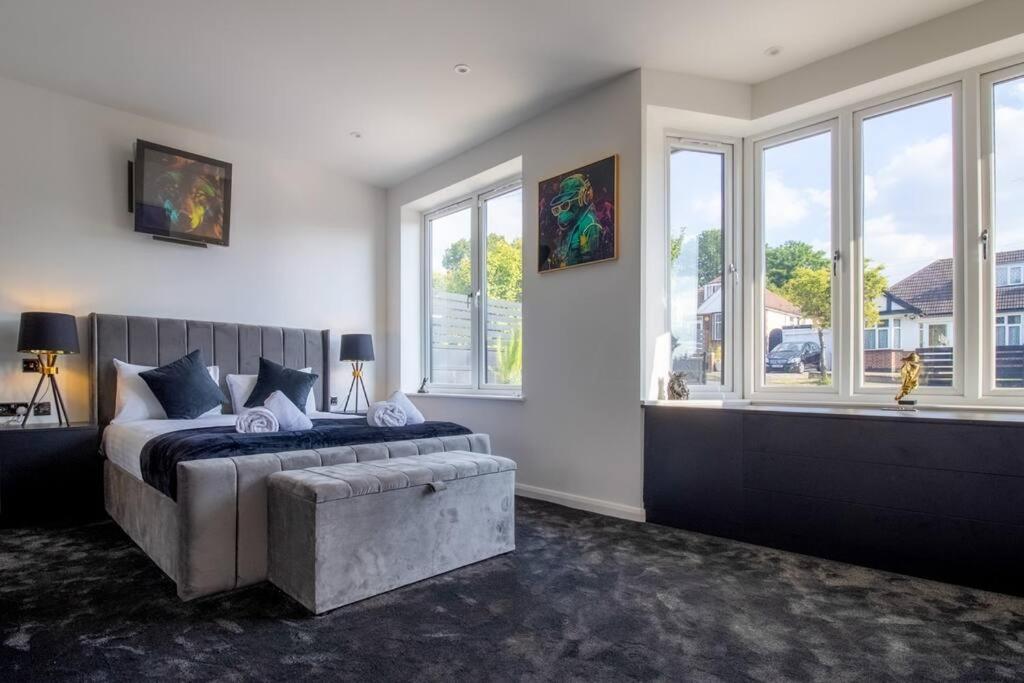 One-Bedroom House photo 1