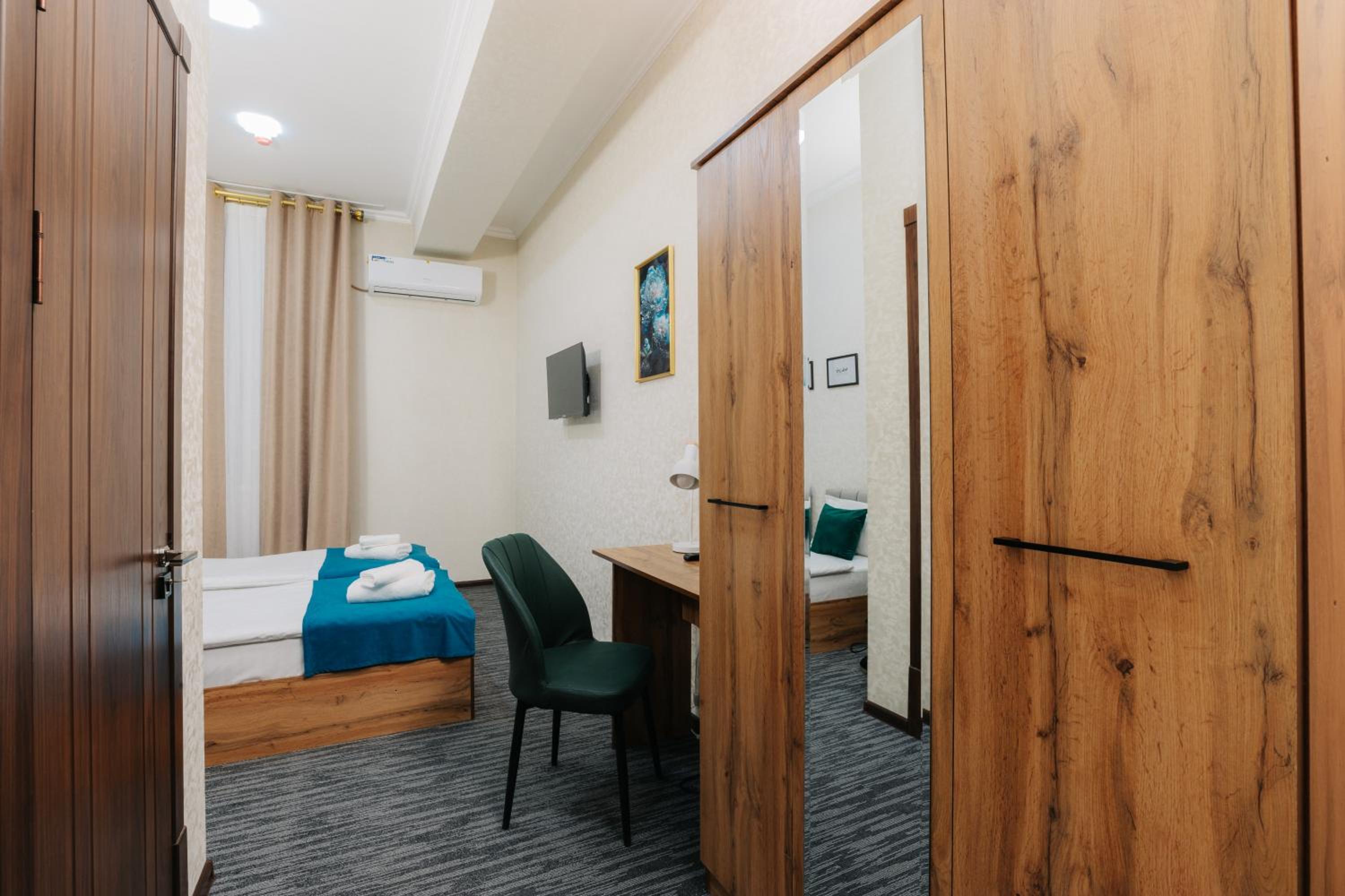 Budget Single Room