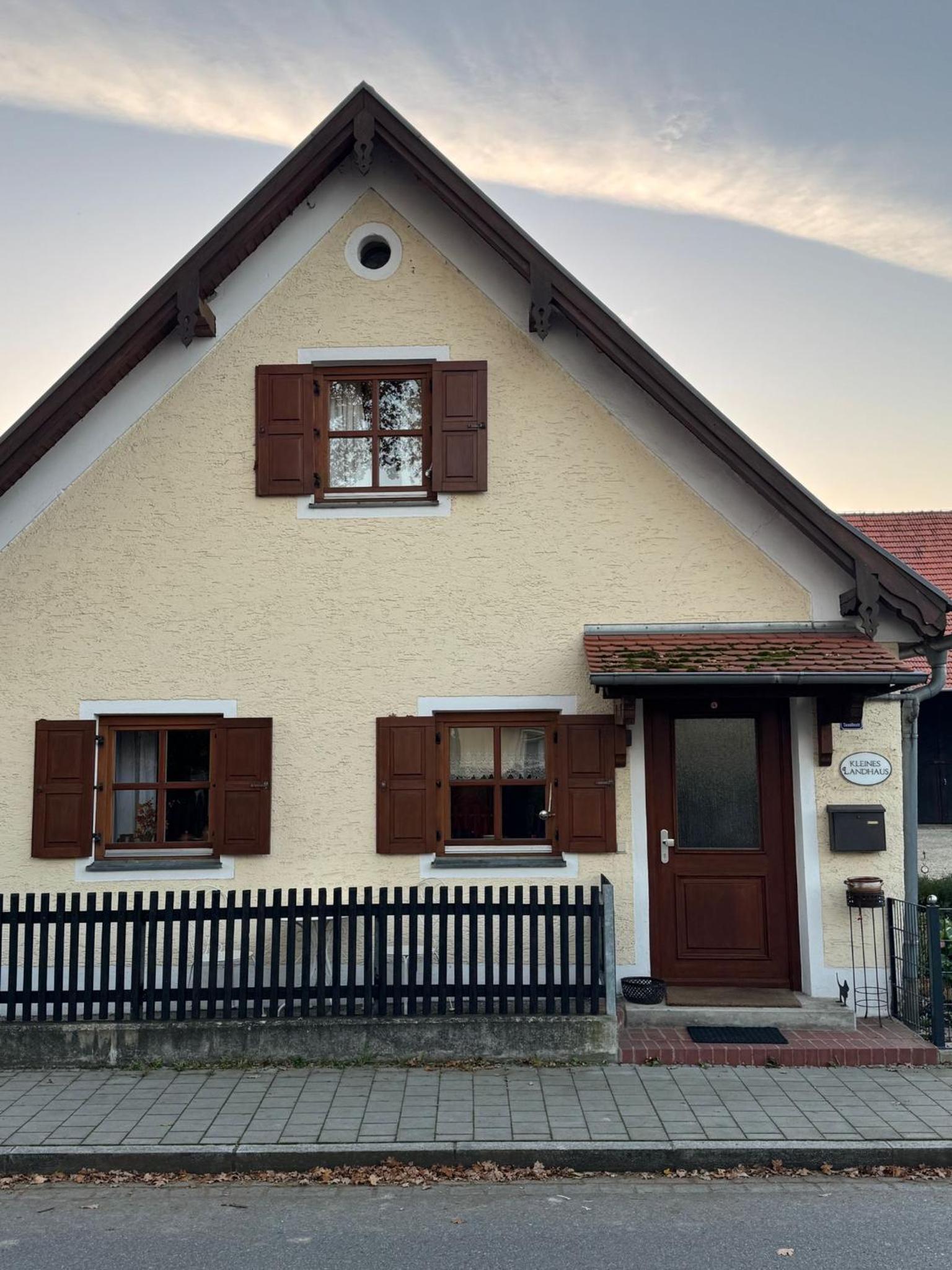 Two-Bedroom House photo 2