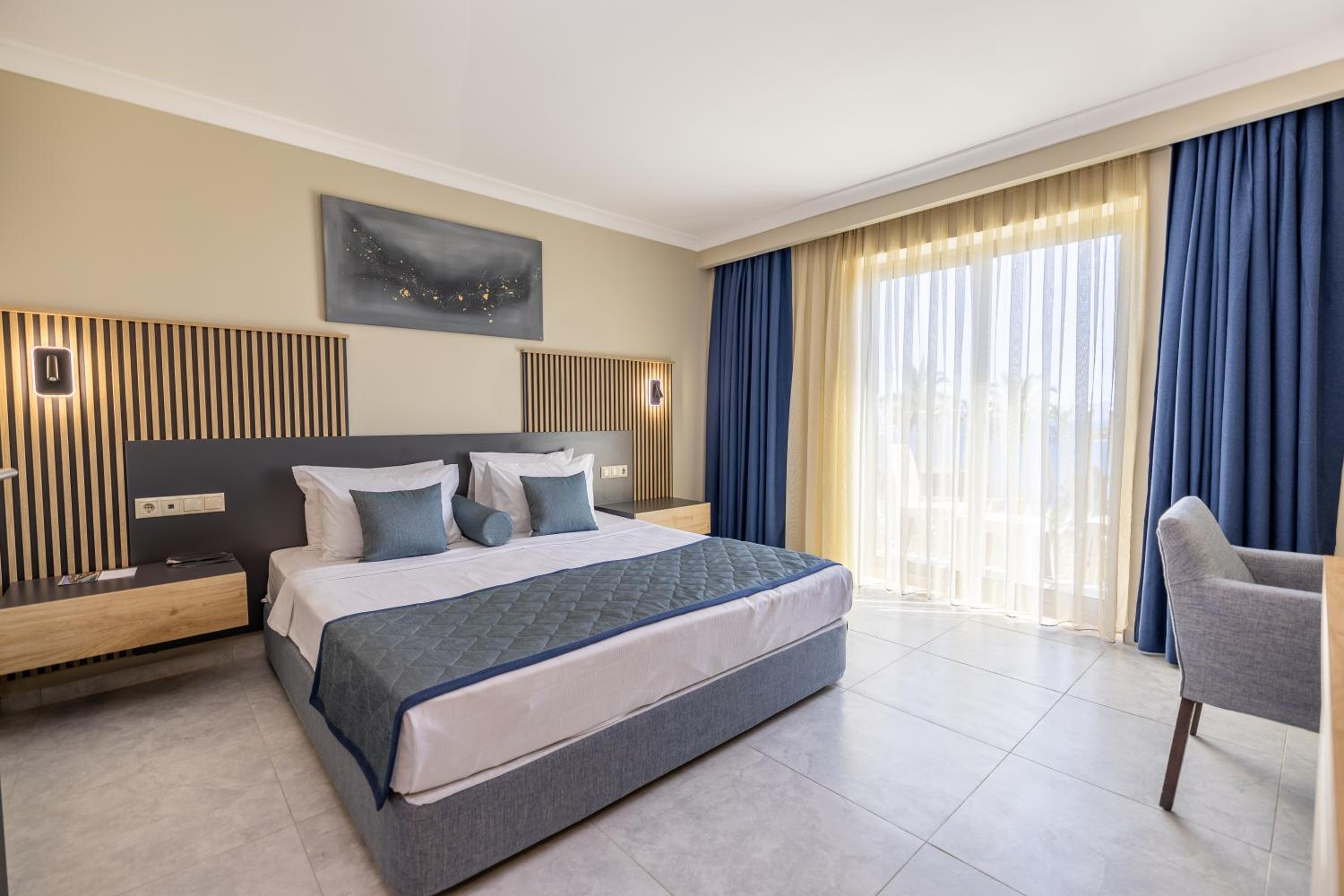 Standard Double Or Twin Room With Garden View - Photo 1