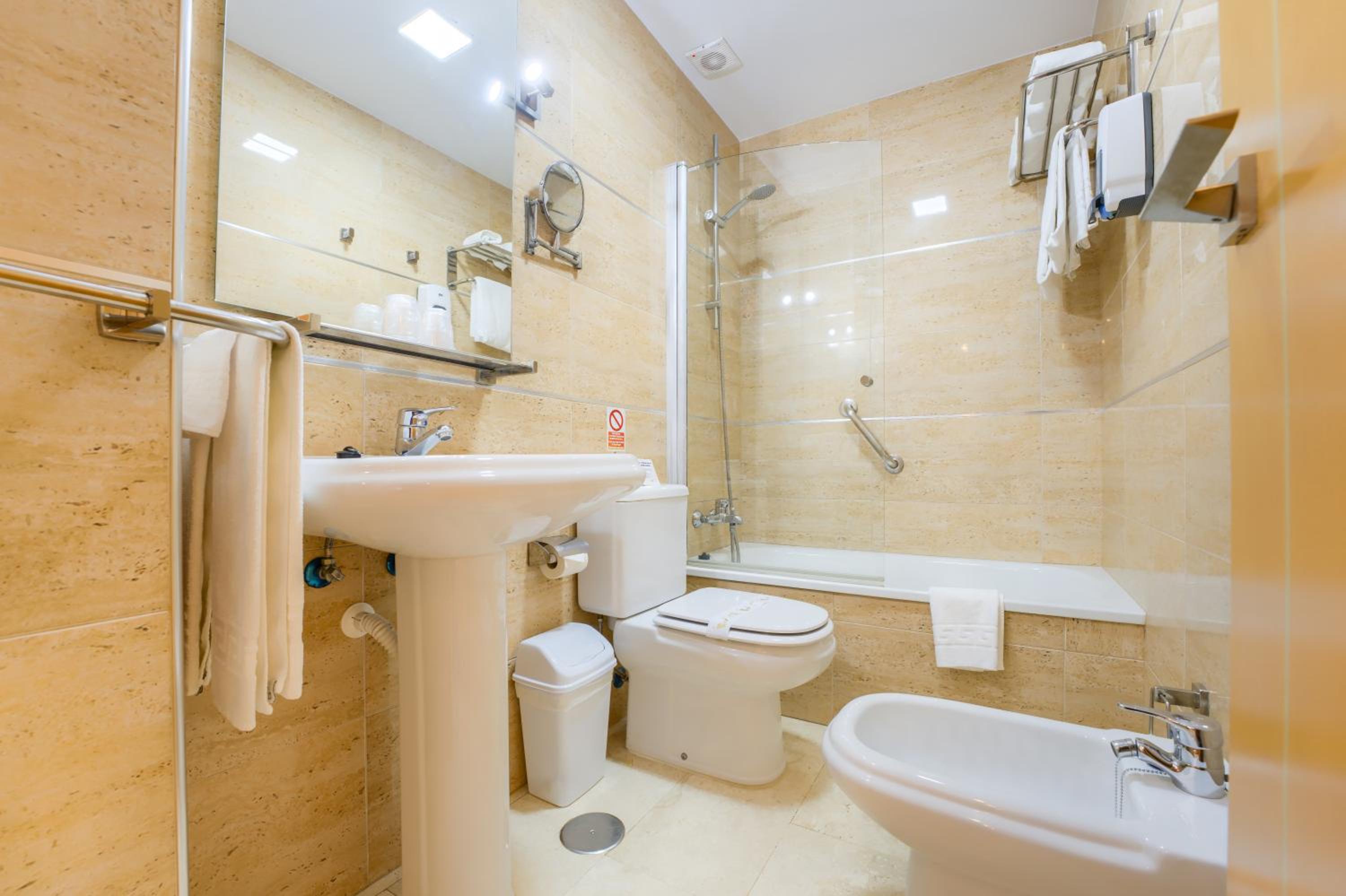 One-Bedroom Apartment without Terrace photo 3