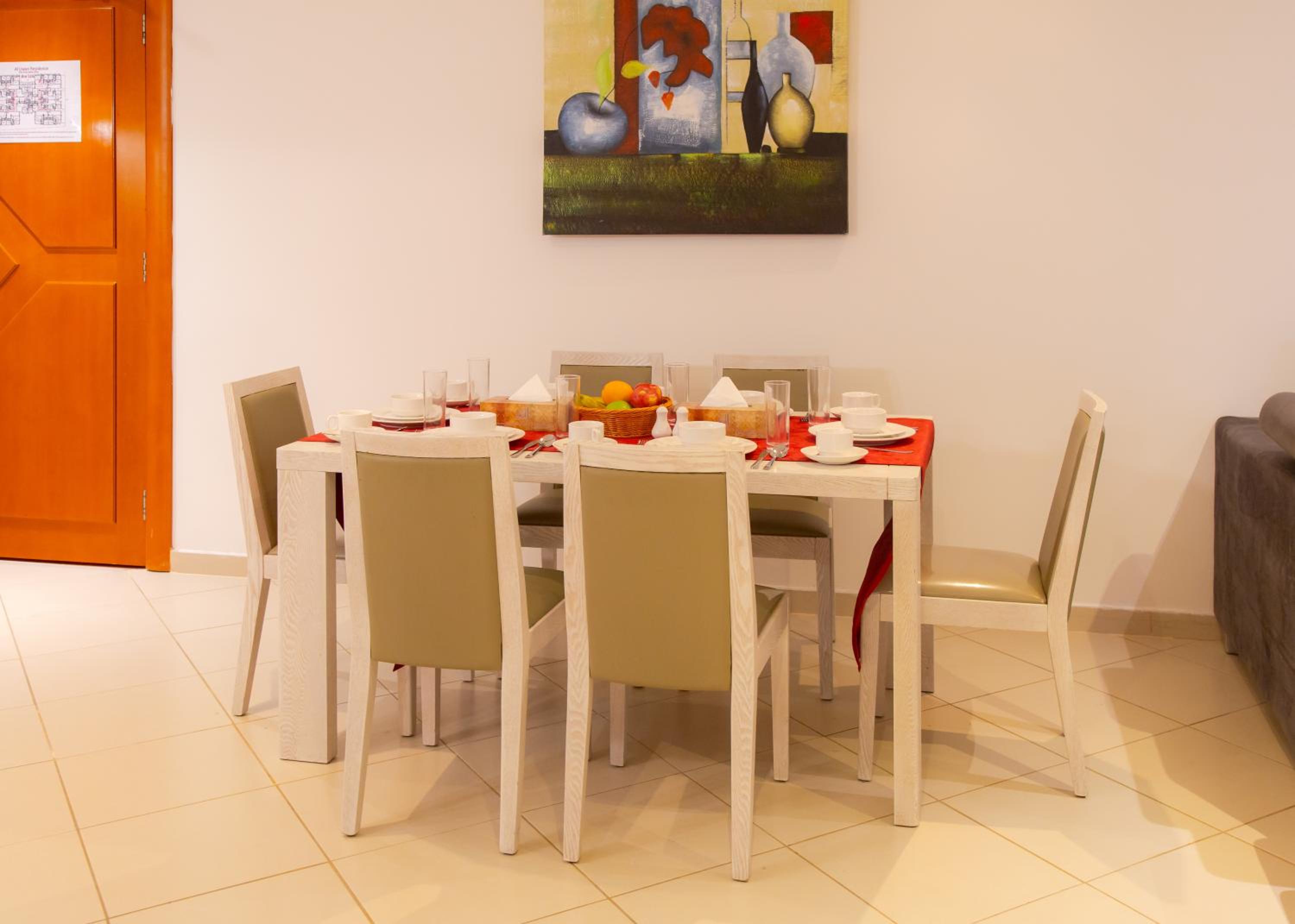 Three-Bedroom Standard Apartment - Photo 10
