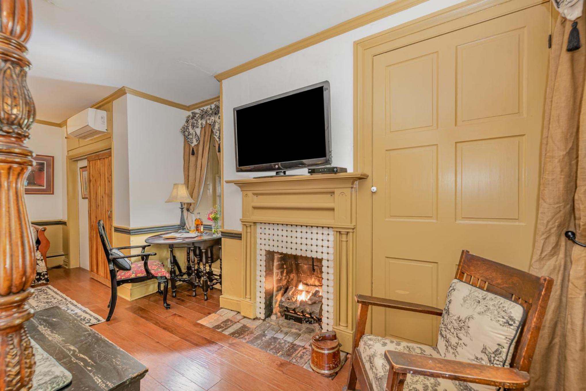 Deluxe Double or Twin Room with Balcony photo 3