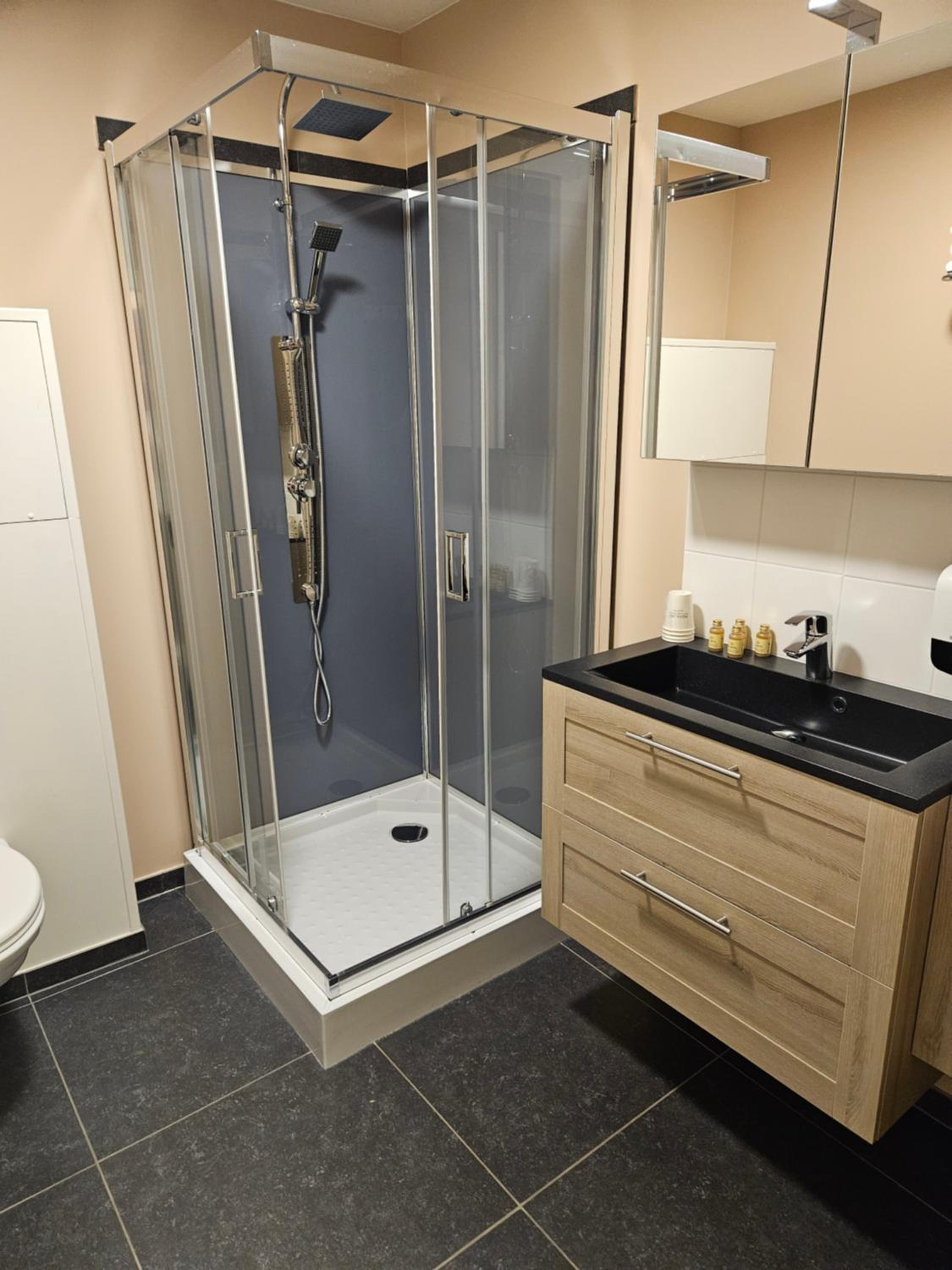 Luxury Quadruple Room photo 3