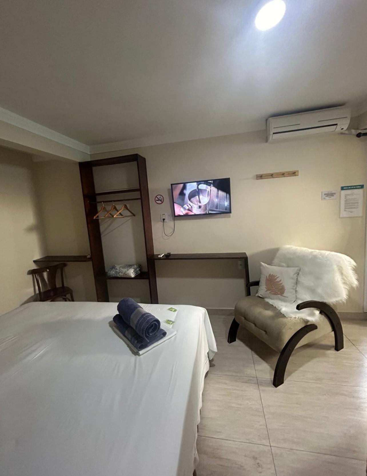 Triple Room with Private Bathroom photo 2