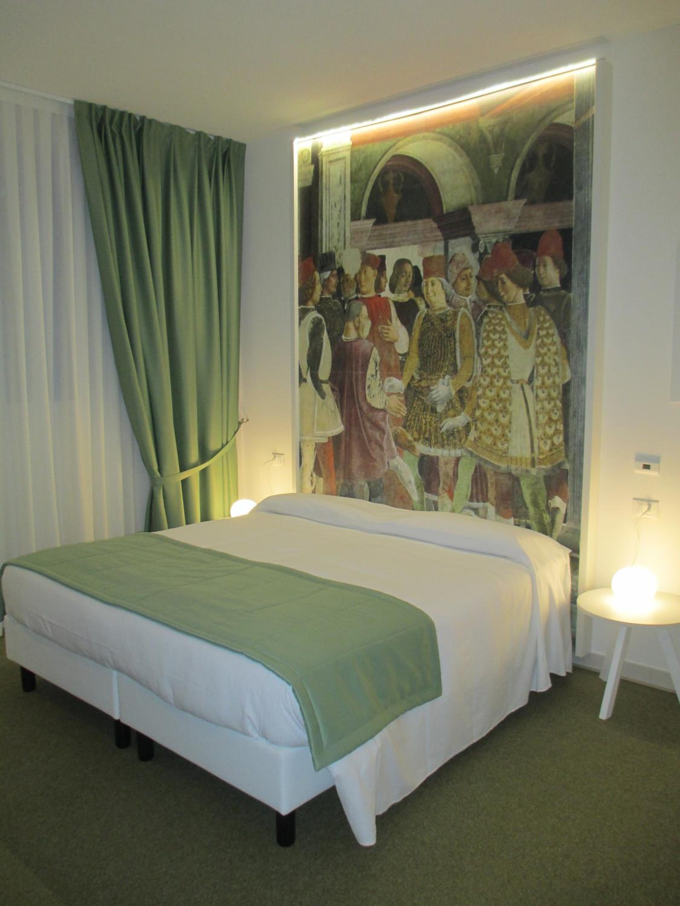 Triple Room - Photo 16