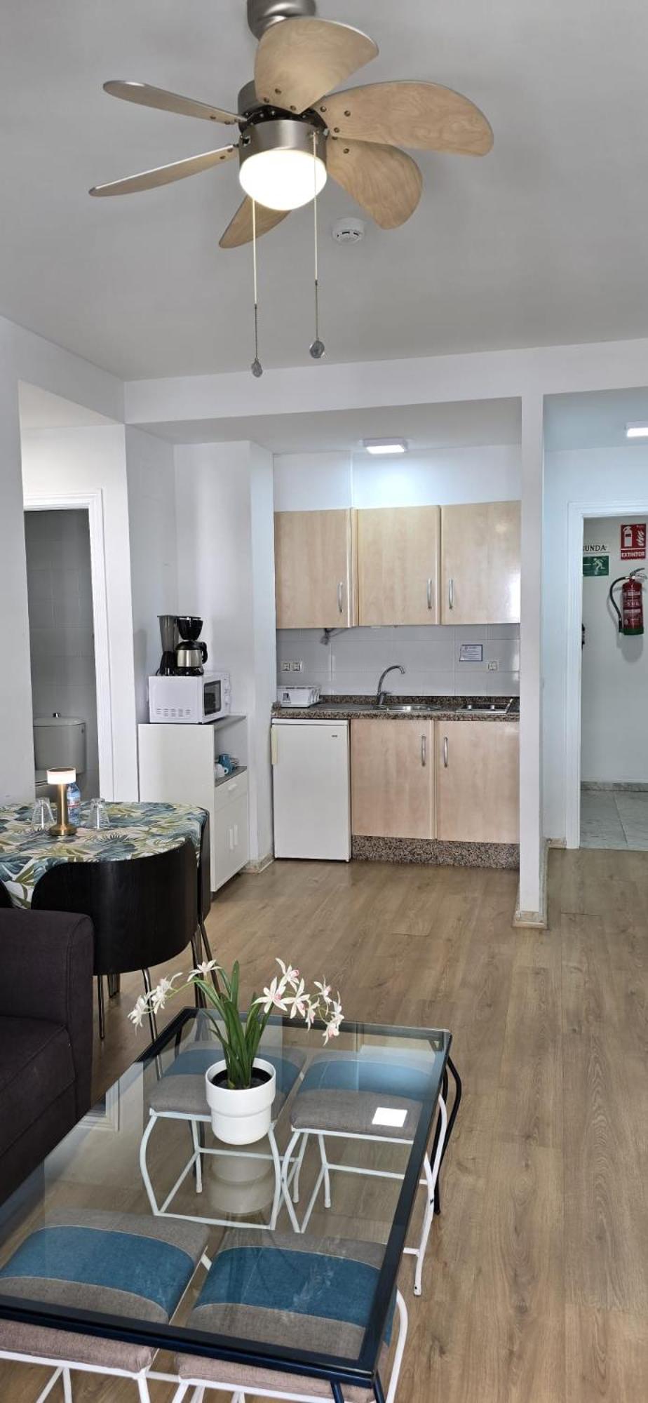 One-Bedroom Apartment photo 2