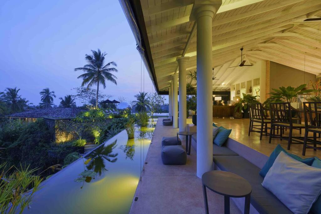 Villa - Beach Front photo 2