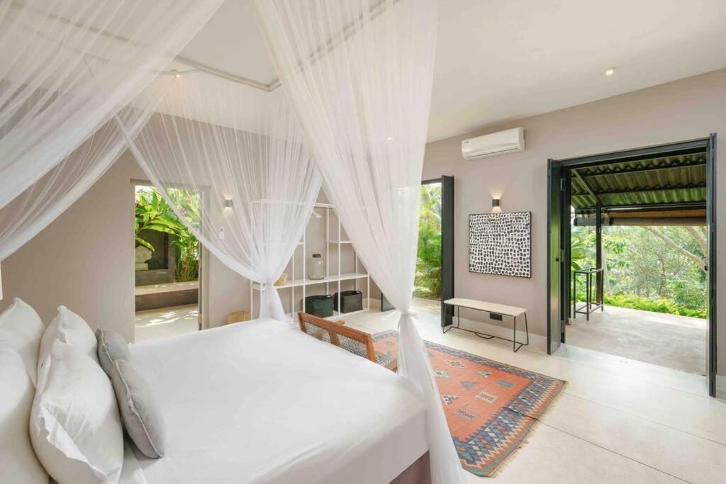 Villa - Beach Front photo 3