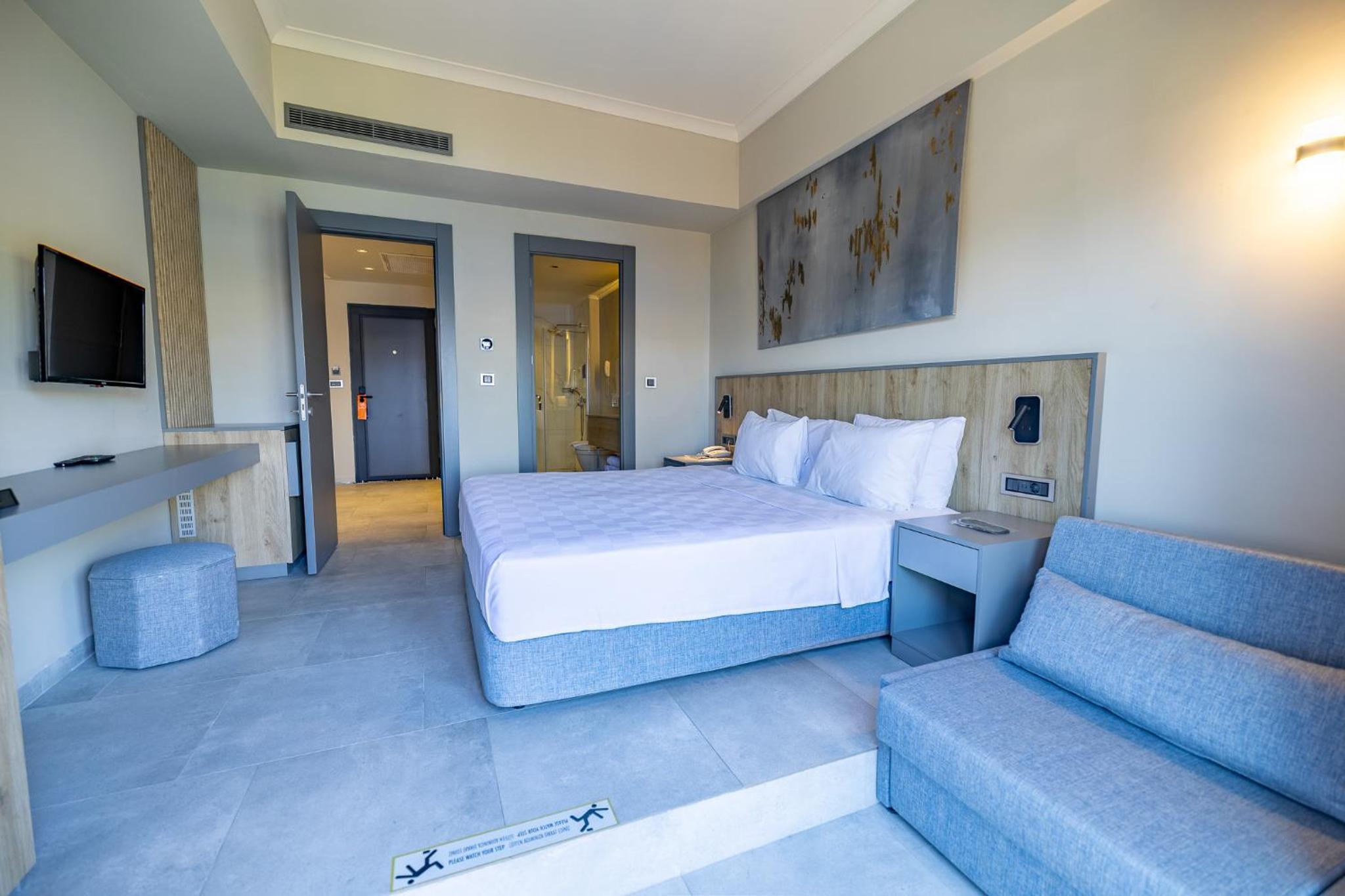Standard Double Or Twin Room With Garden View - Photo 4