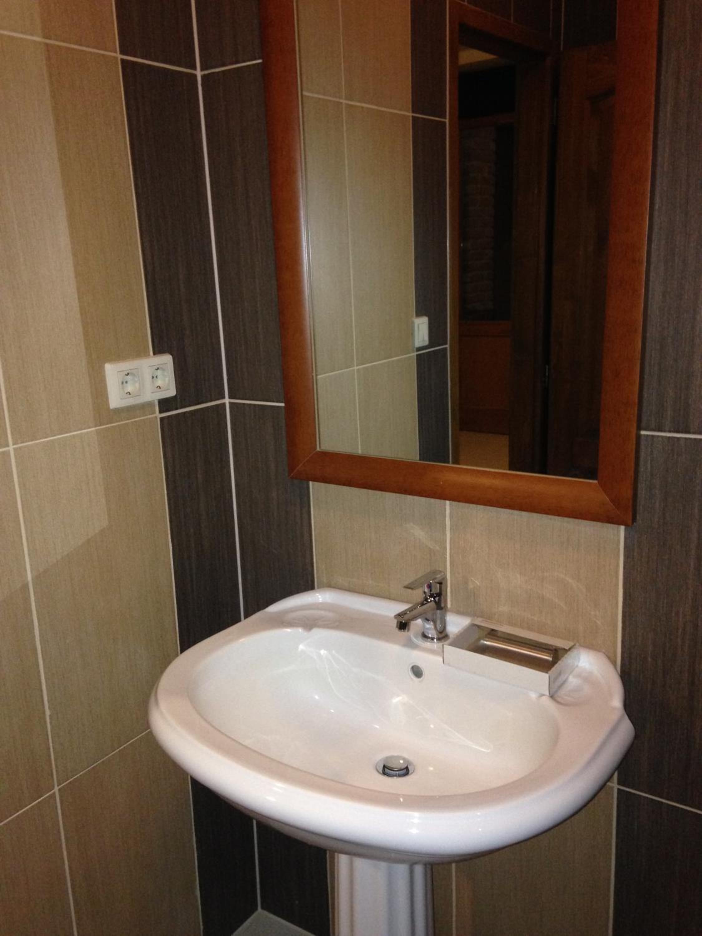 Two-Bedroom Apartment - Photo 16