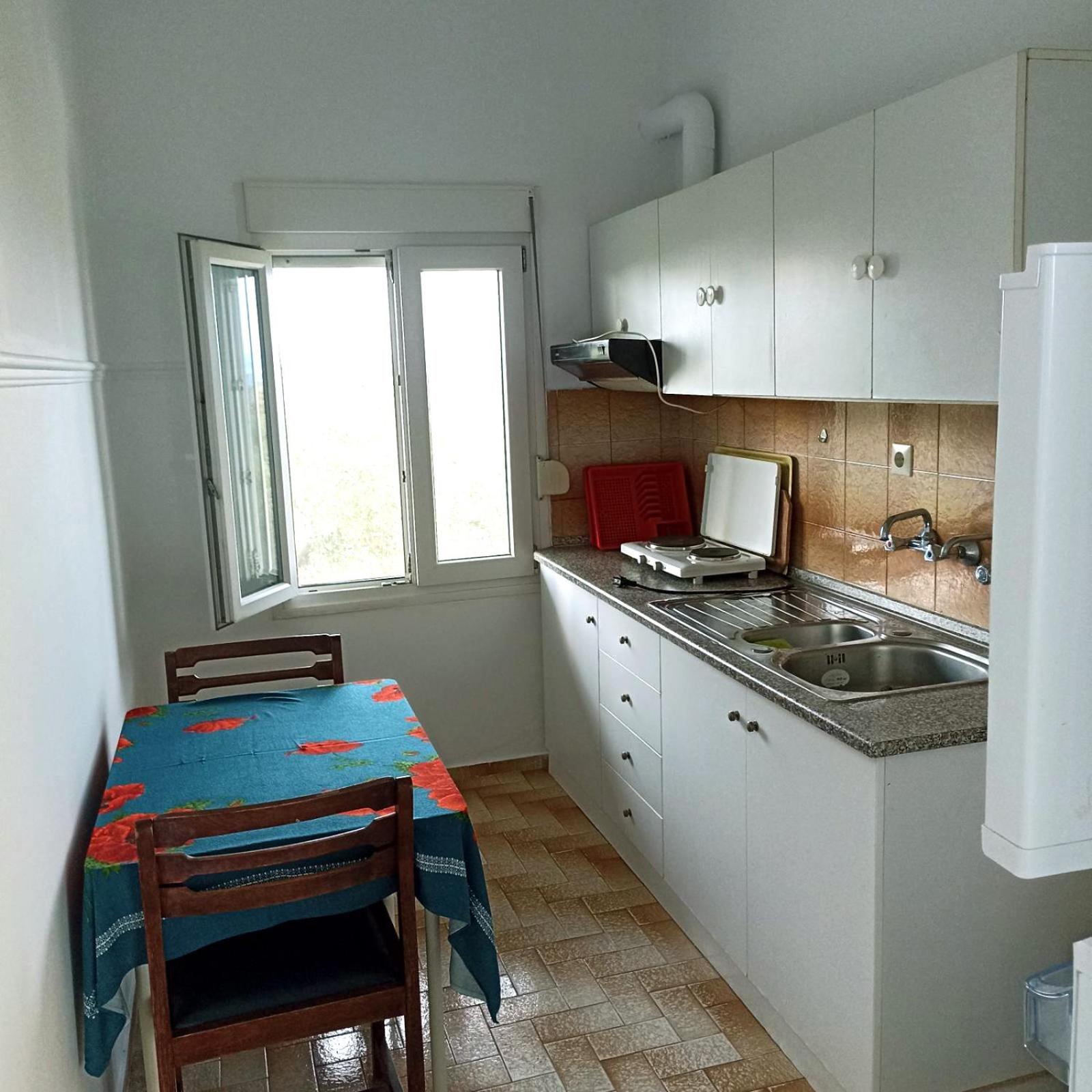Two-Bedroom Apartment with Partial Ocean View photo 2