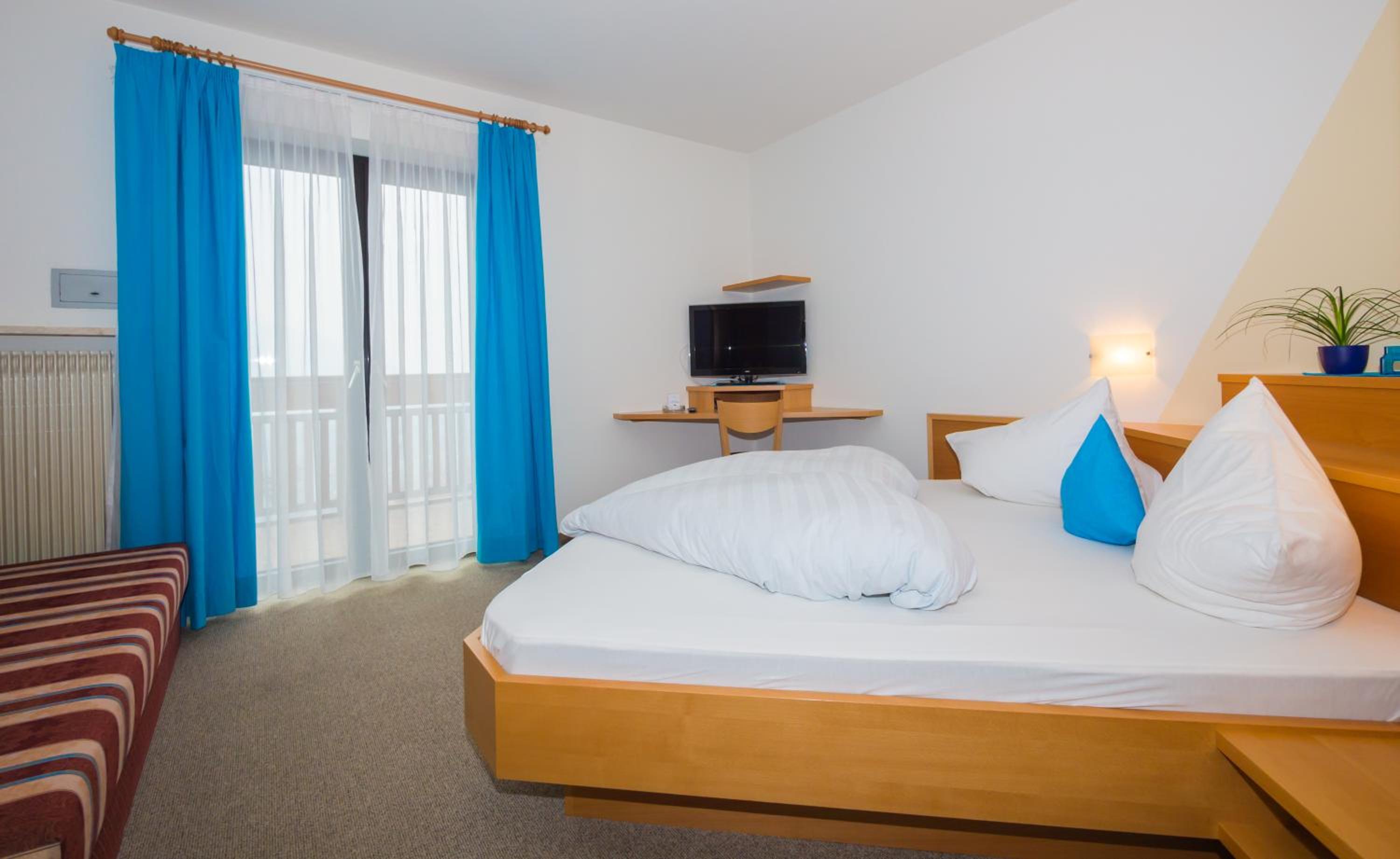 Standard Double Room photo 2