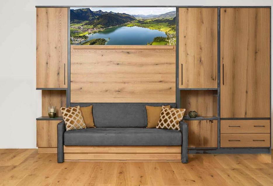 Apartment with Lake View