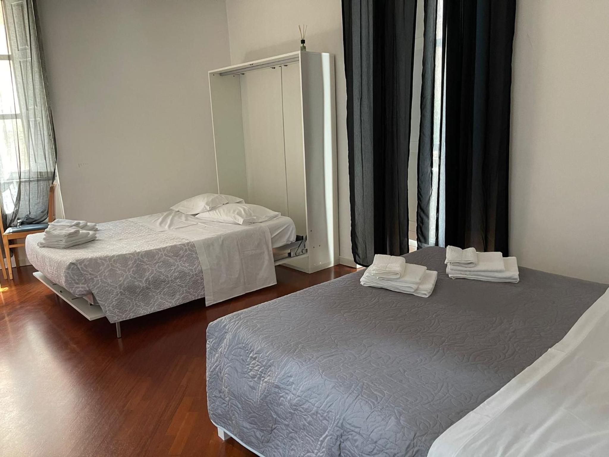 Quadruple Room with Private Bathroom