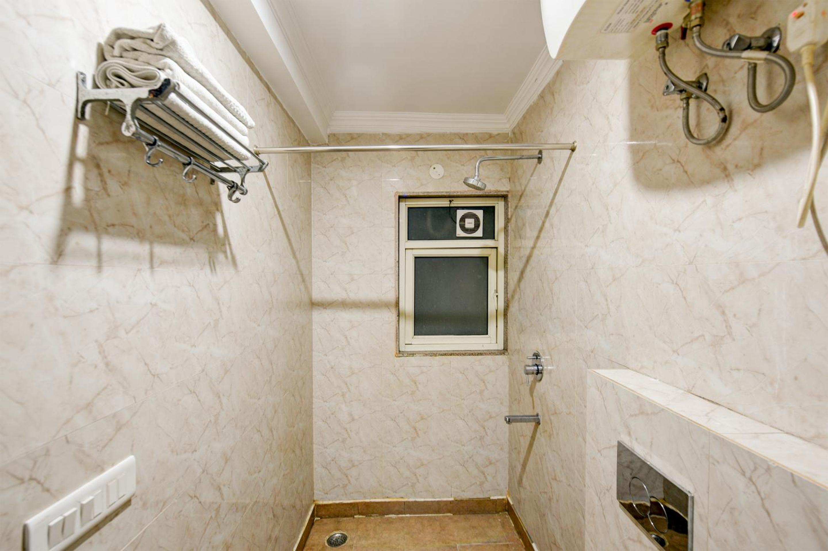 Superior Quadruple Room - Photo 9