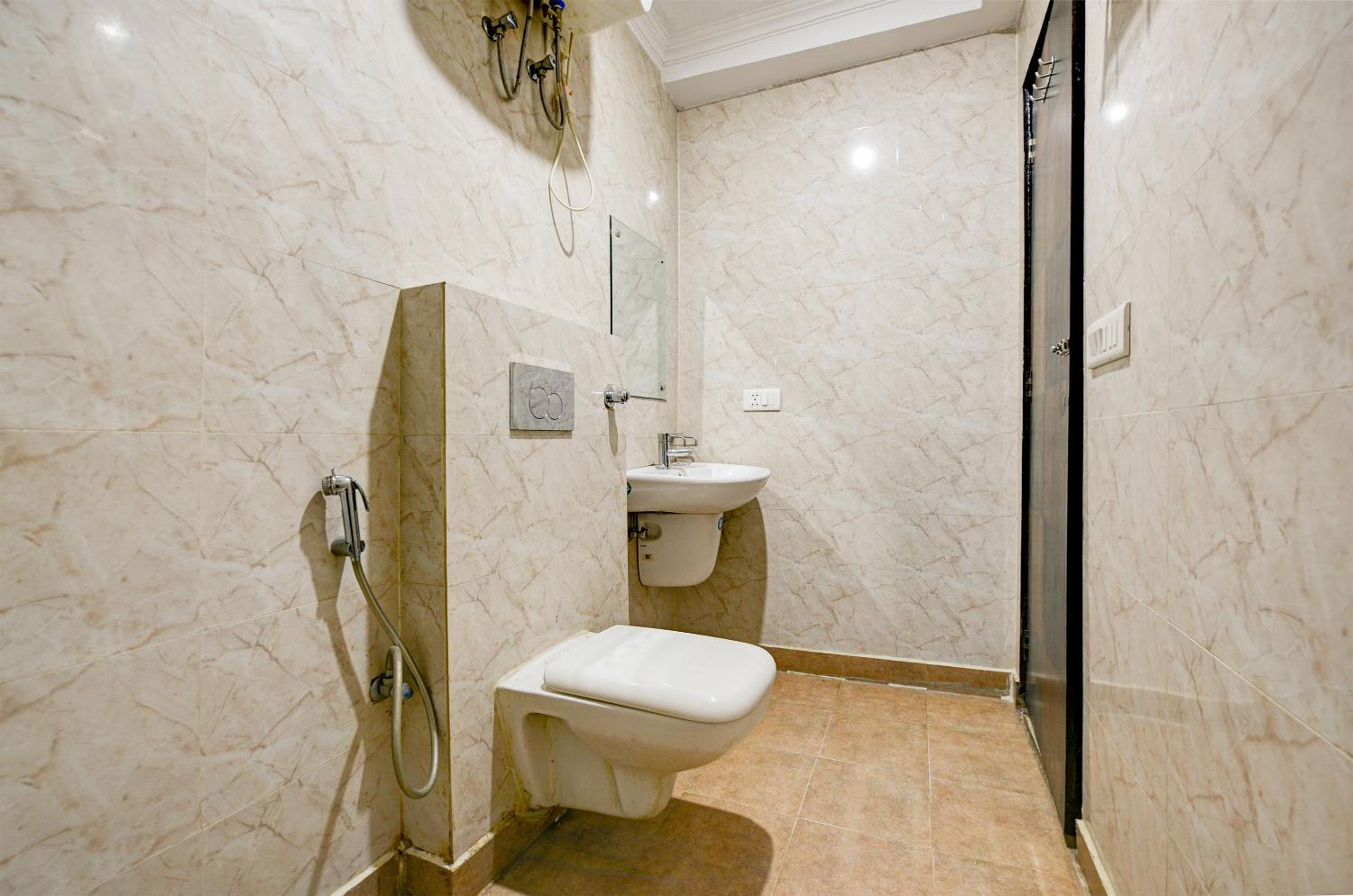 Superior Triple Room - Photo 11