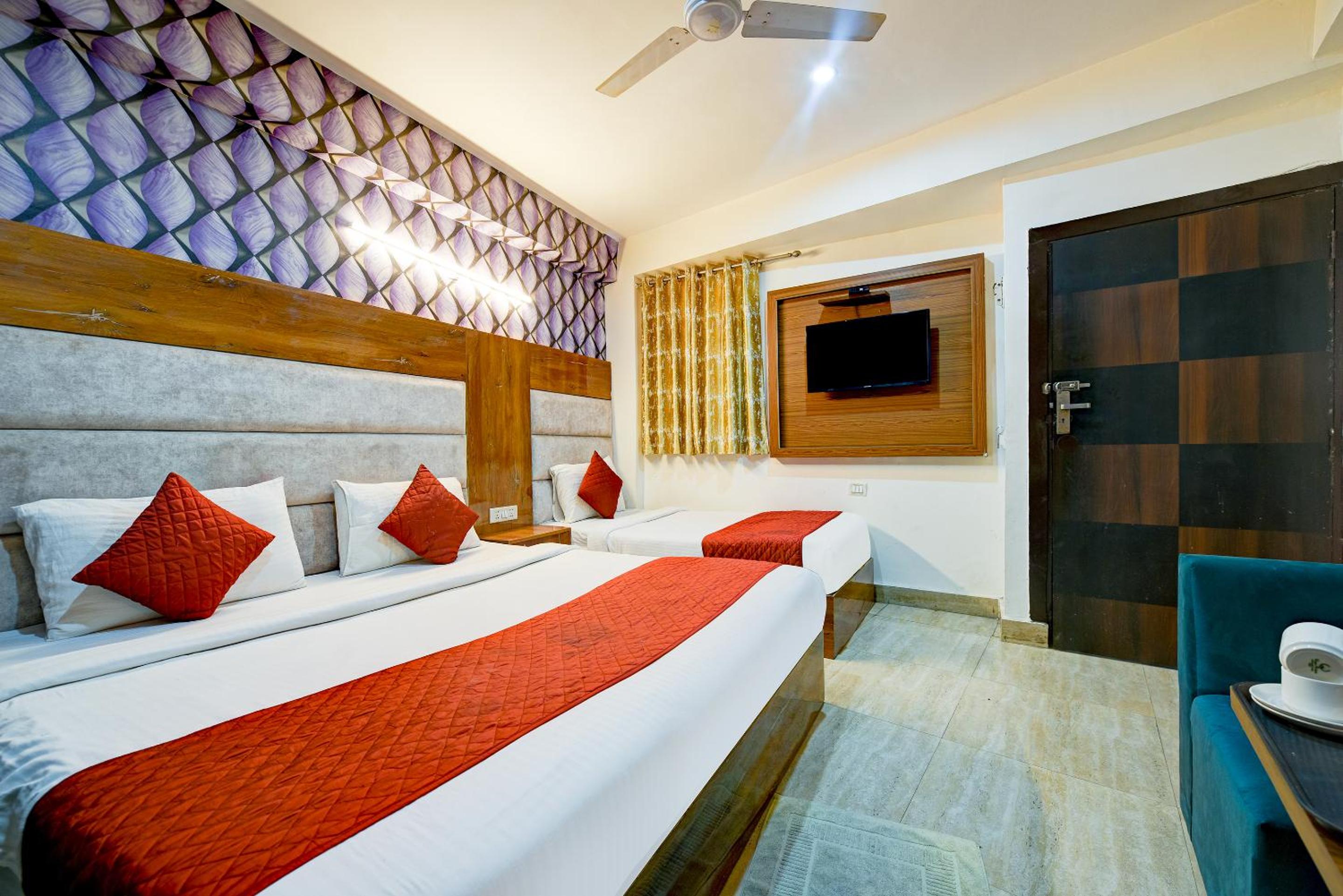 Superior Quadruple Room - Photo 6