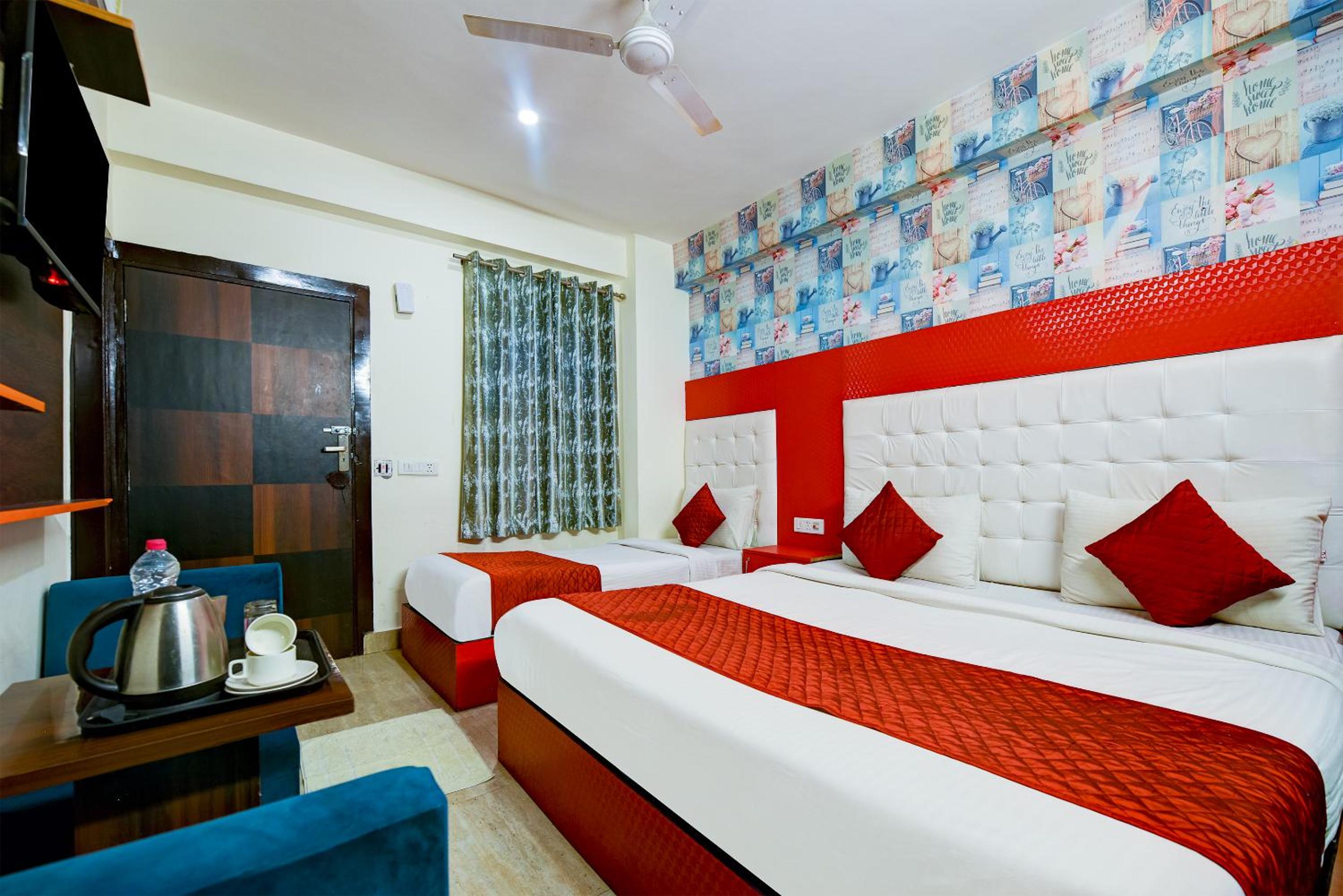 Superior Quadruple Room - Photo 12