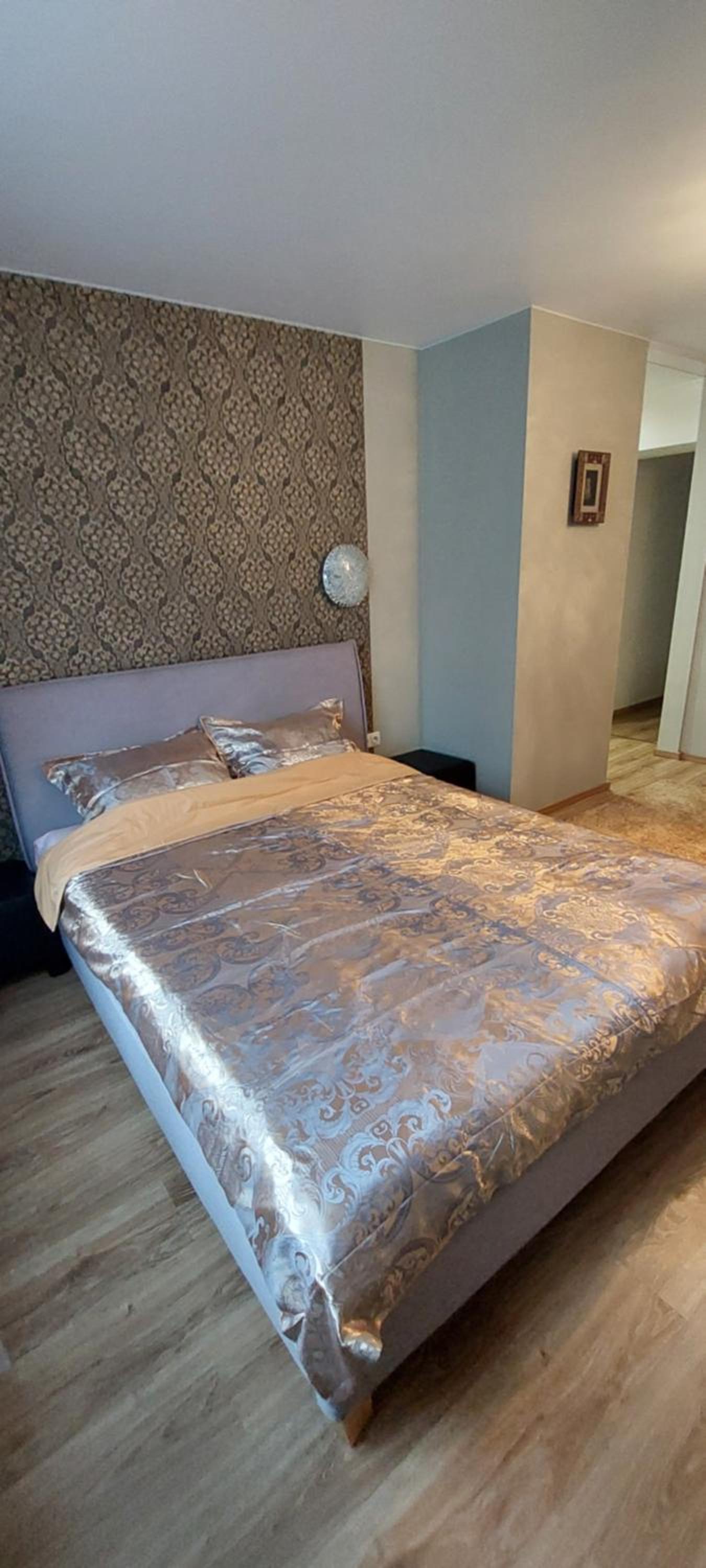 One-Bedroom Apartment - Photo 11