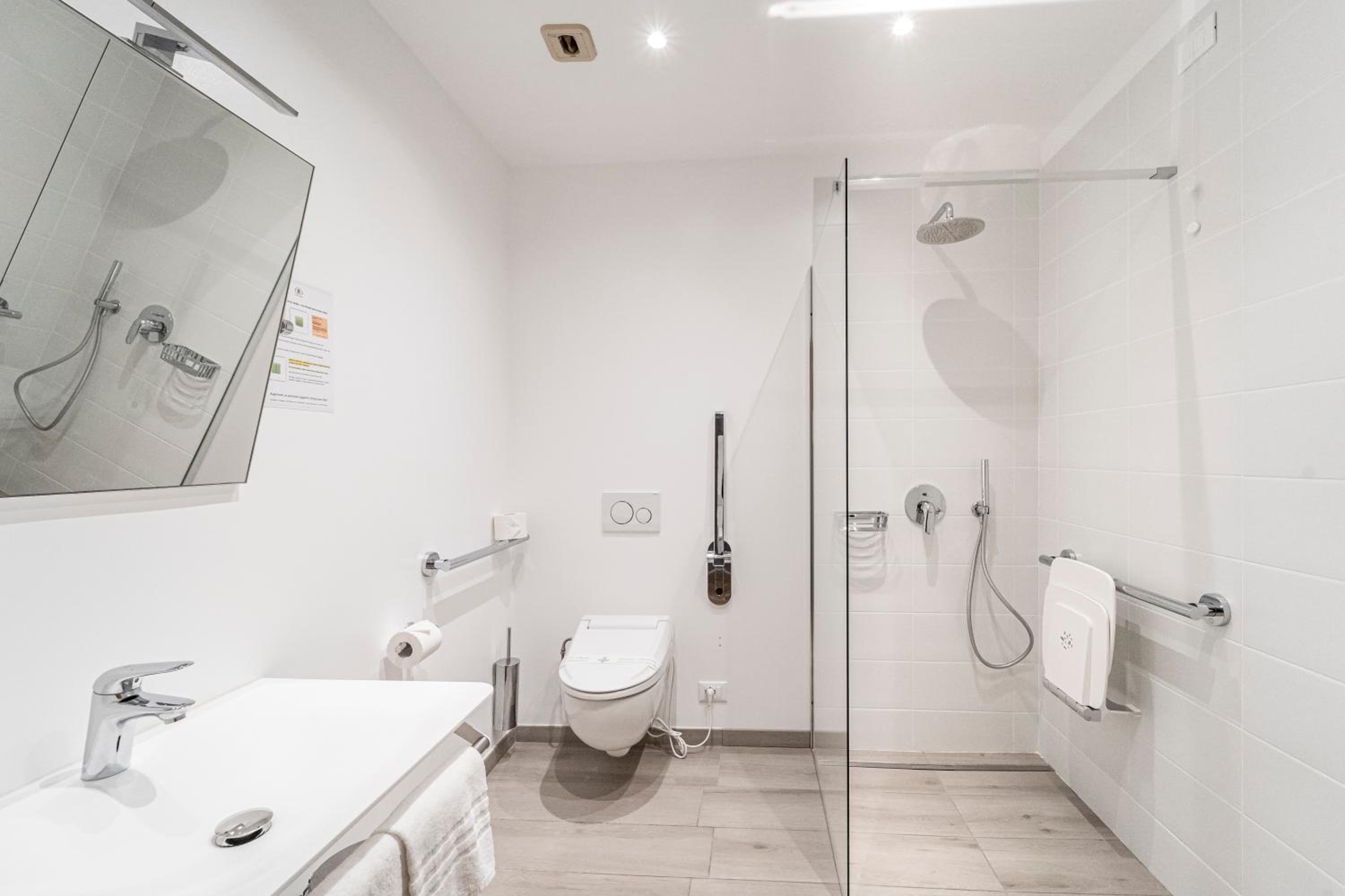 Superior Triple Room photo 2