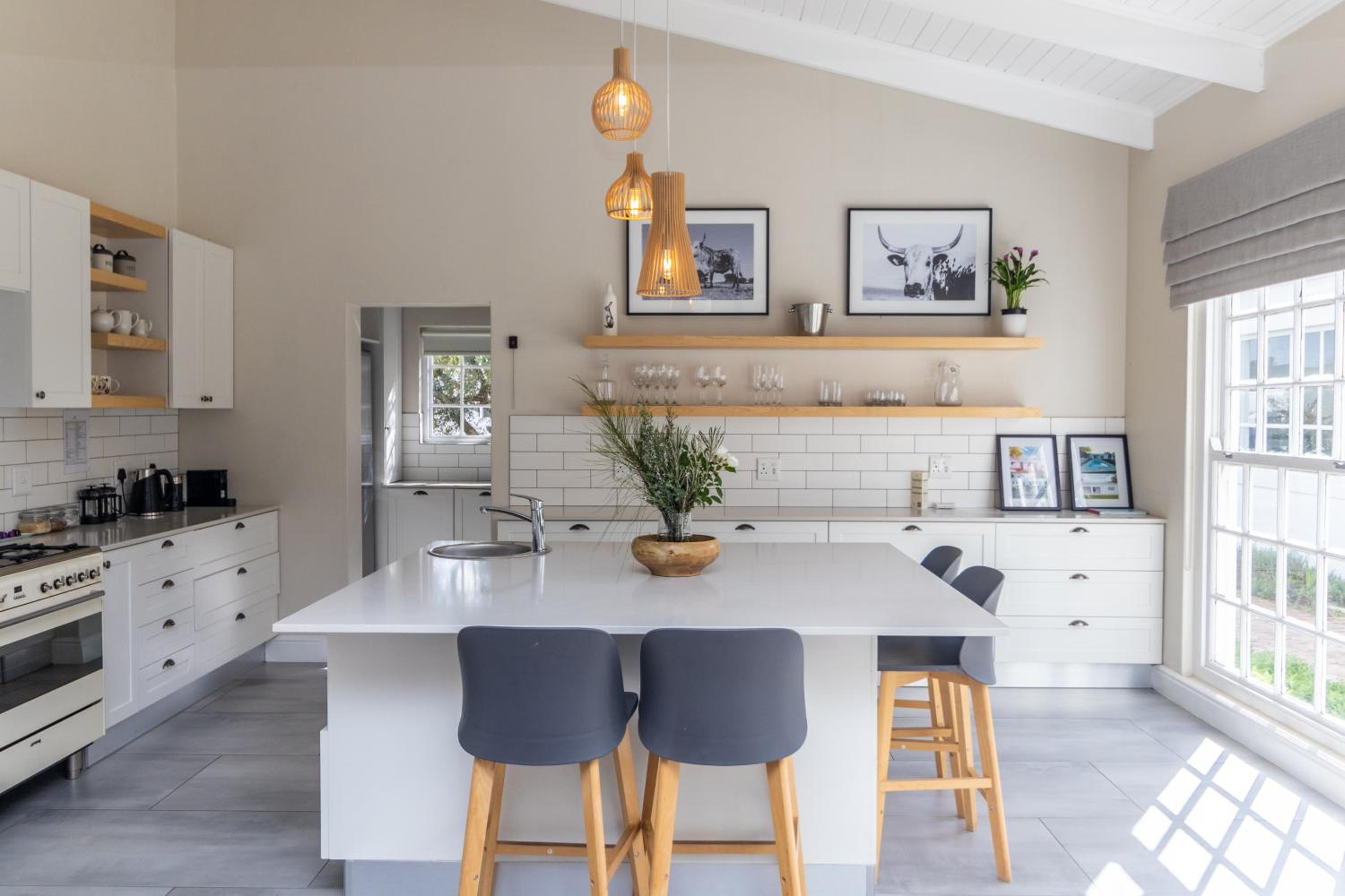 Three-Bedroom House - Photo 15