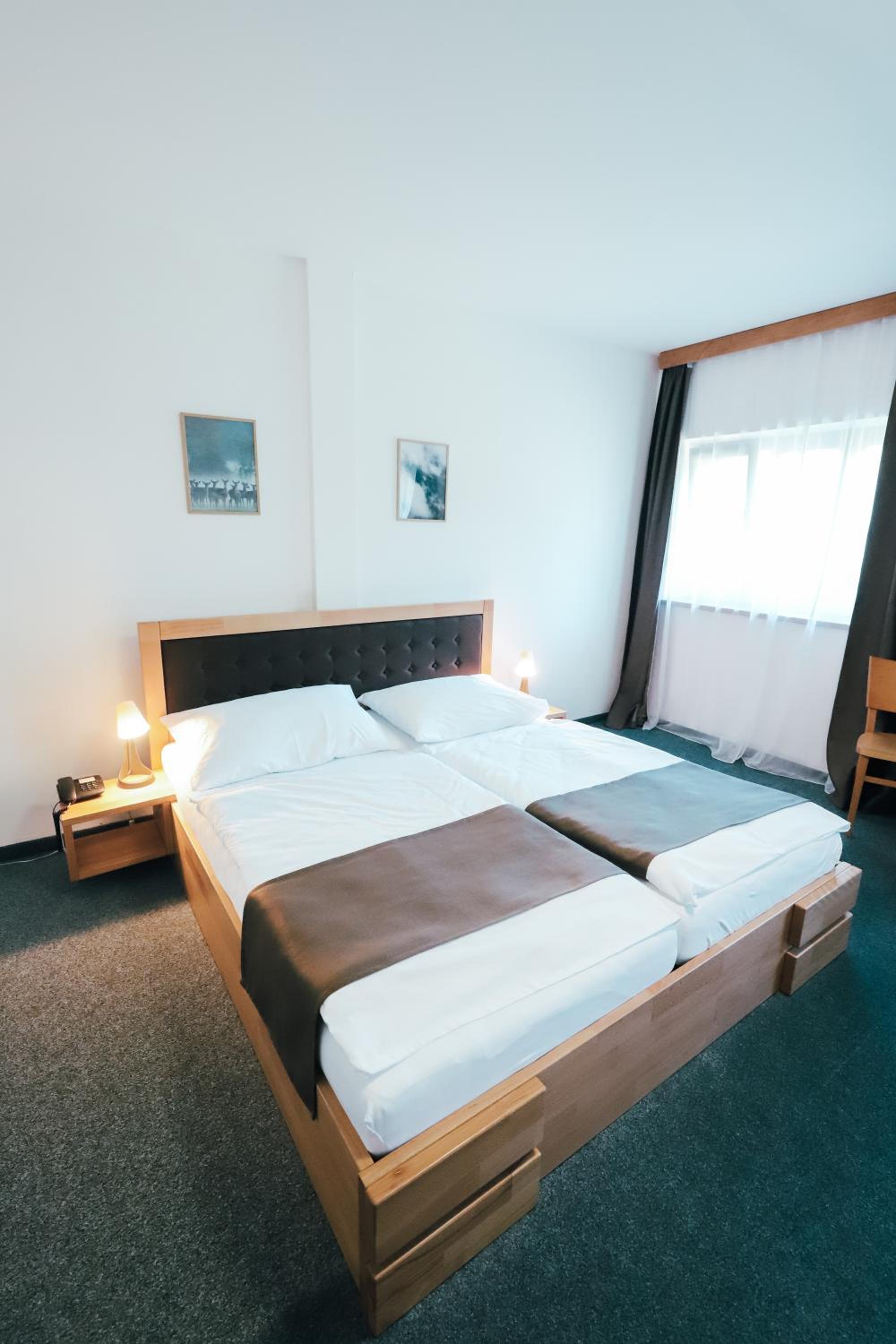 Double Room - Photo 11