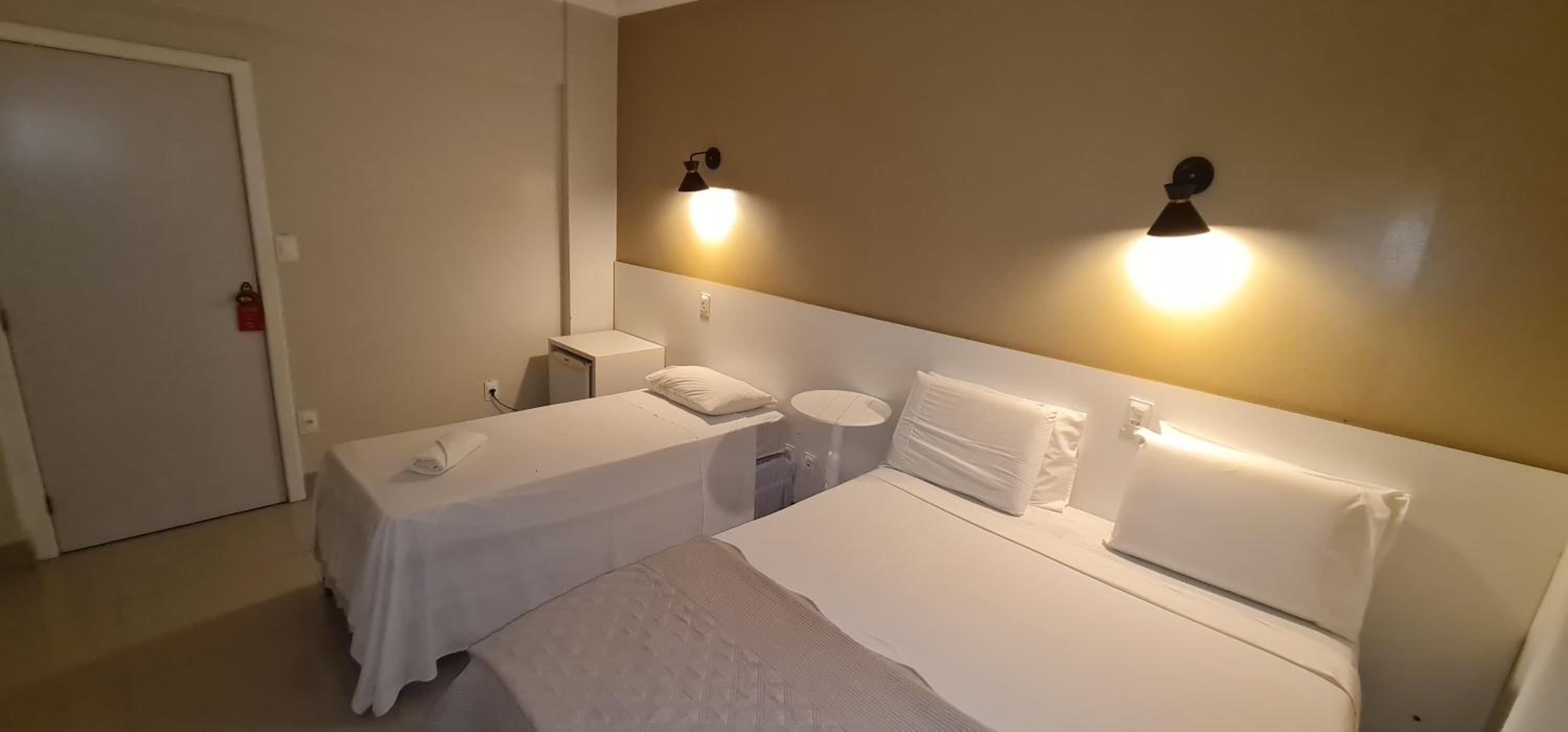 Deluxe Triple Room - Photo 7