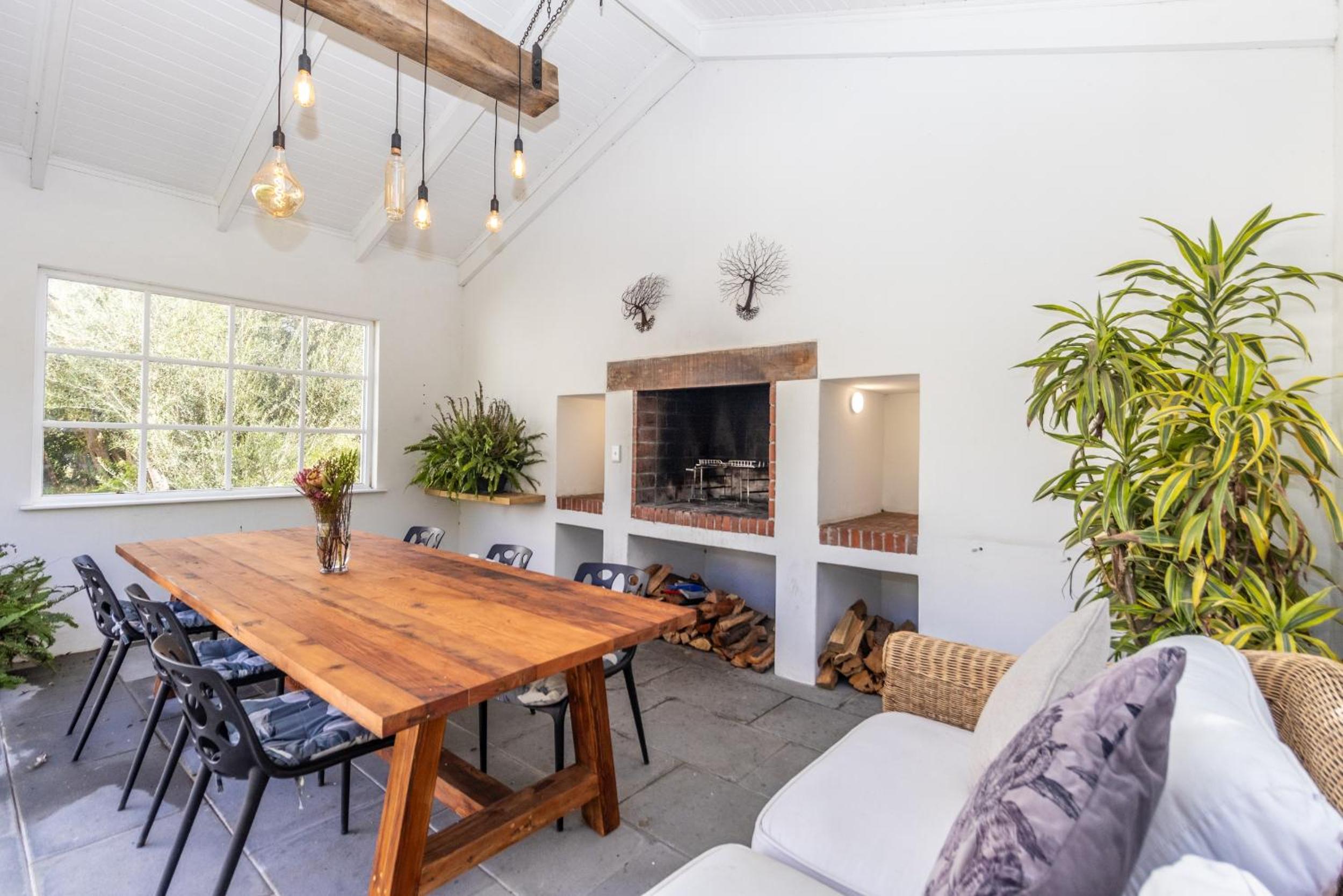 Three-Bedroom House - Photo 11