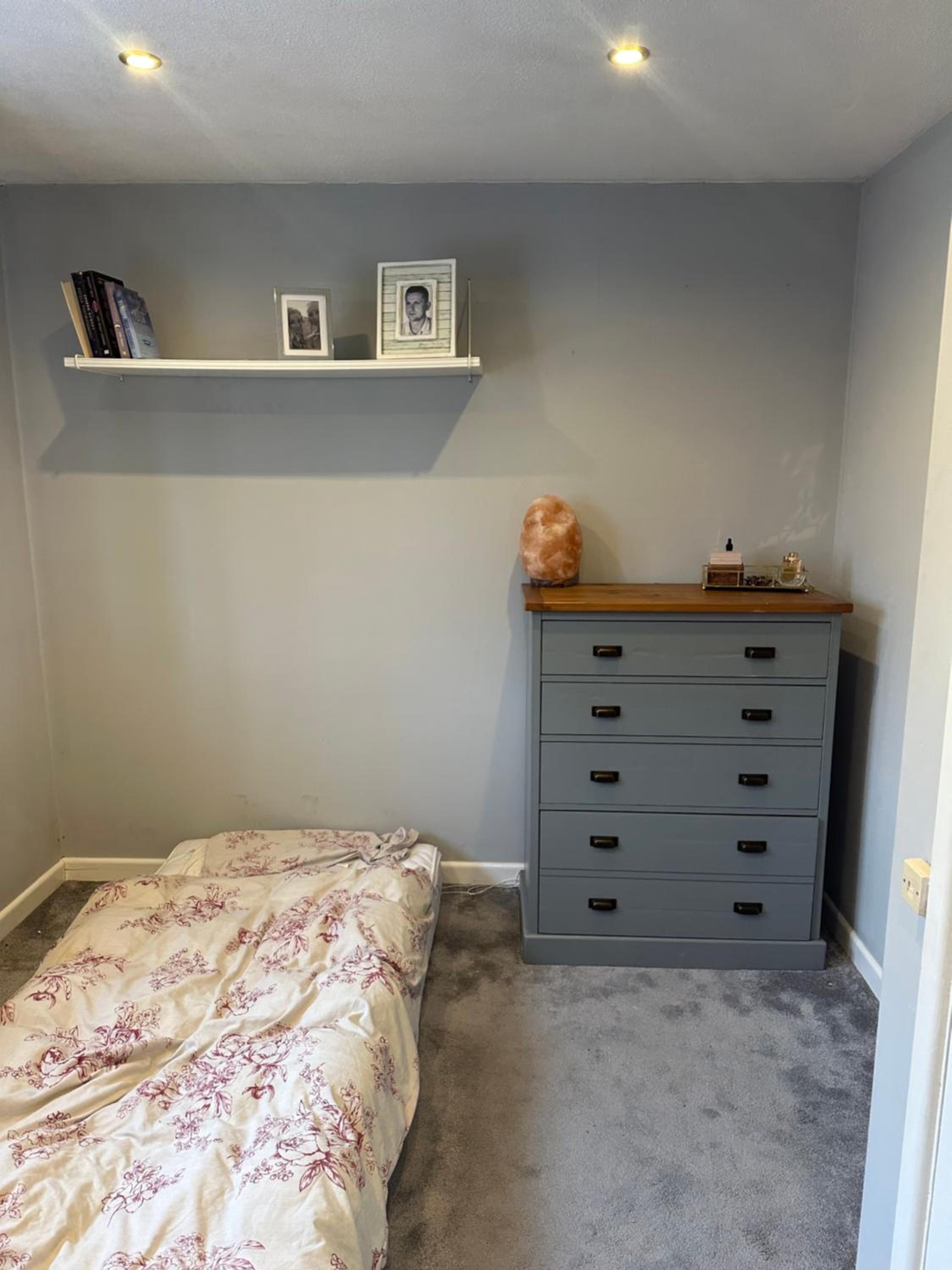 Single Room photo 2